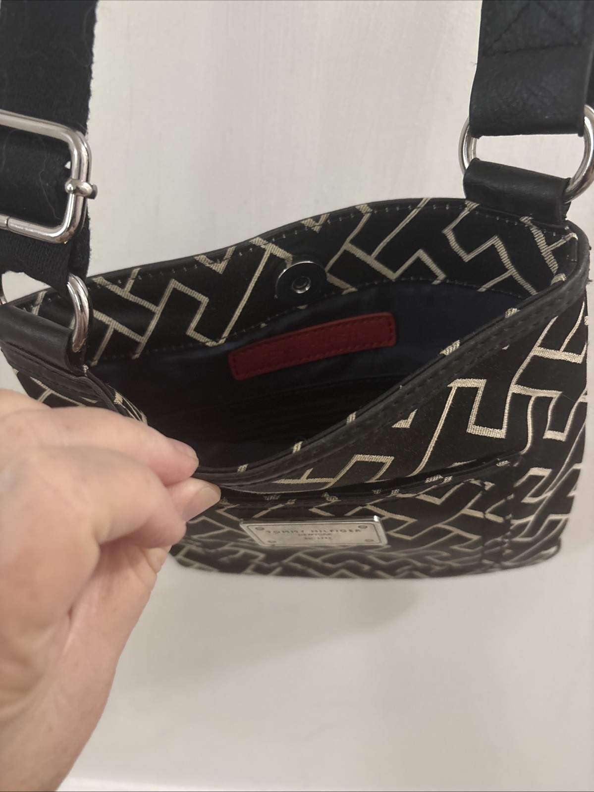 VTG Tommy Hilfiger Crossbody Purse