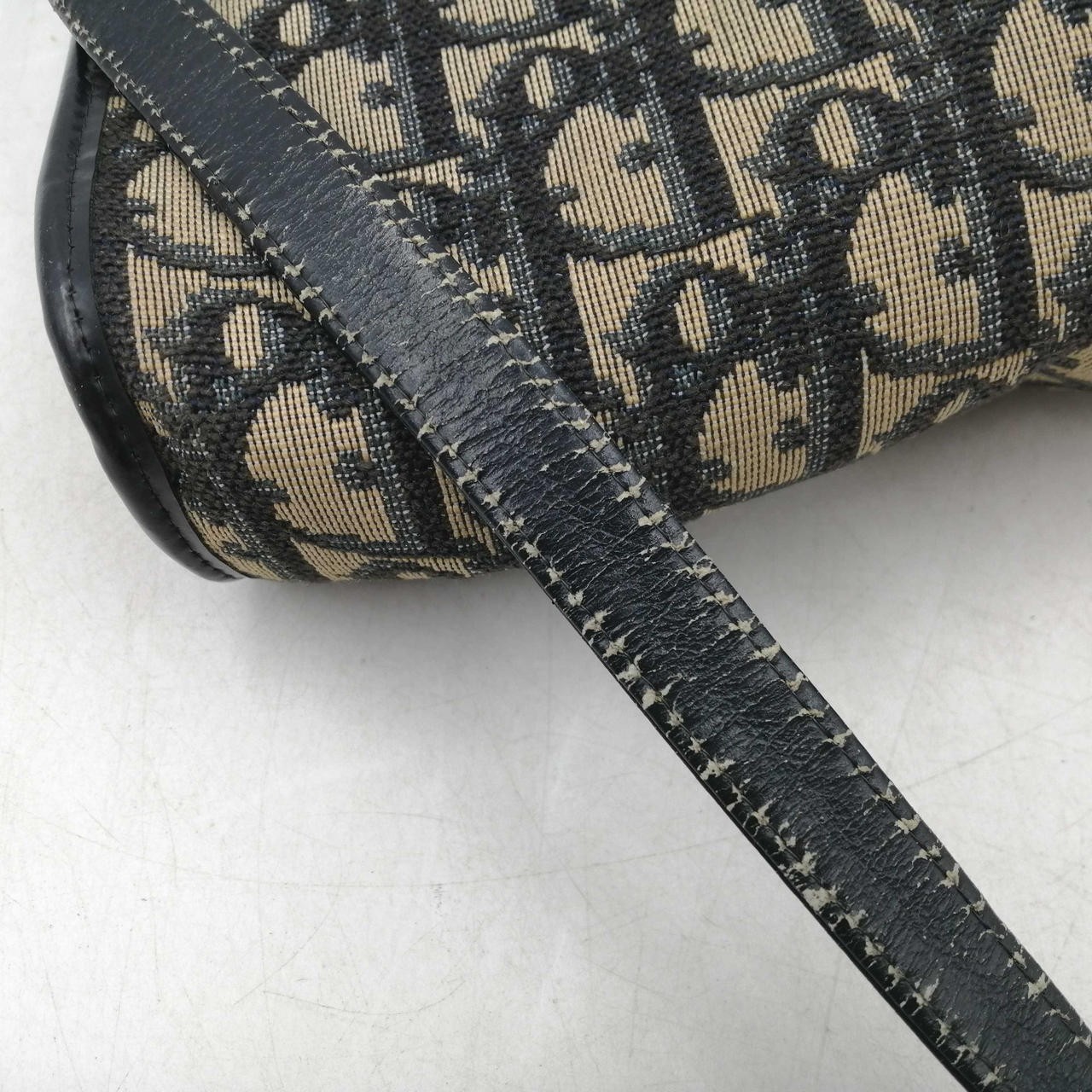 Christian Dior 11-inch shoulder bag