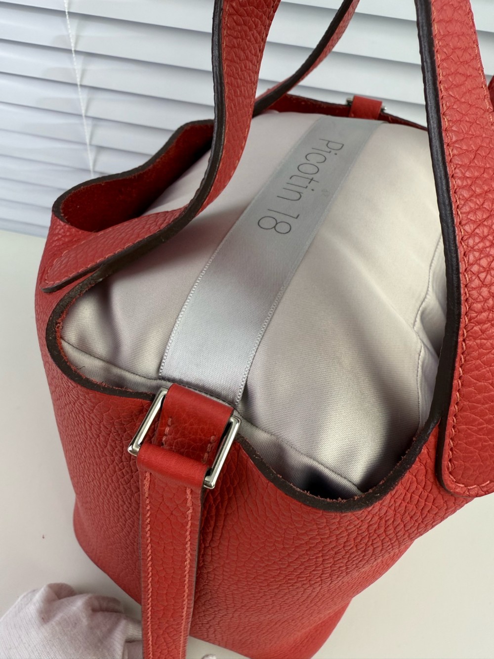 HERMÈS Picotin Lock 18 Red Togo Calfskin Gold Plated Hardware Top Handle Bag