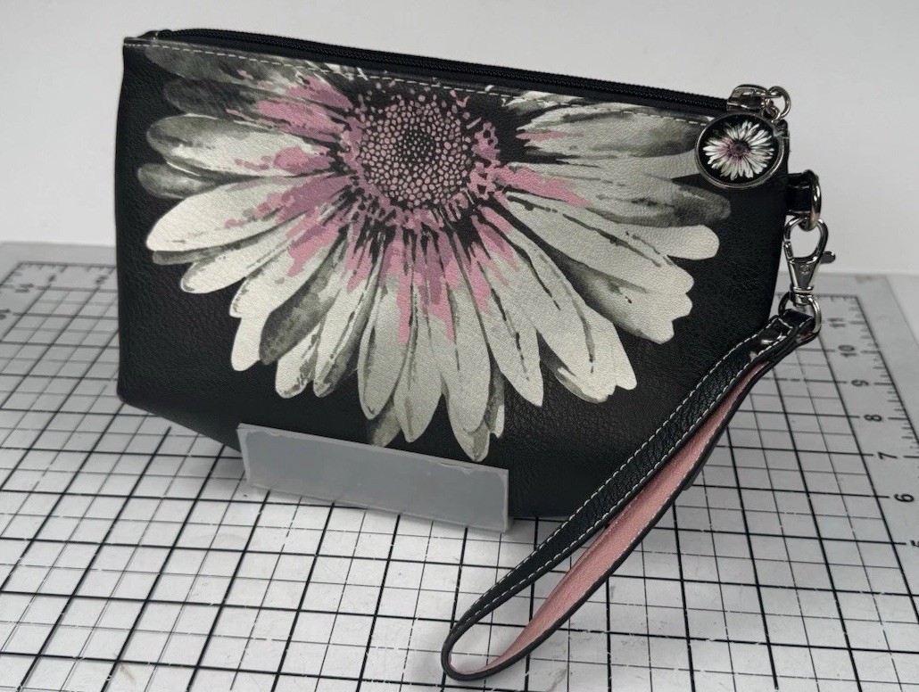 Sydney Love Black White And Pink Flower Wristlet Clutch Vegan Cruelty Free NWOT