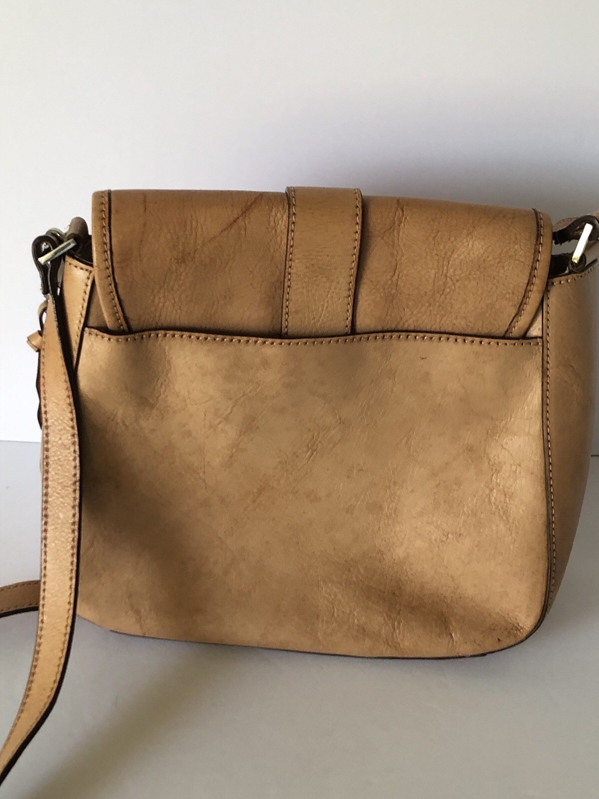 Vintage Etienne Aigner Saddle Tan Leather Crossbody Bag 9”x8.5”x3.25”