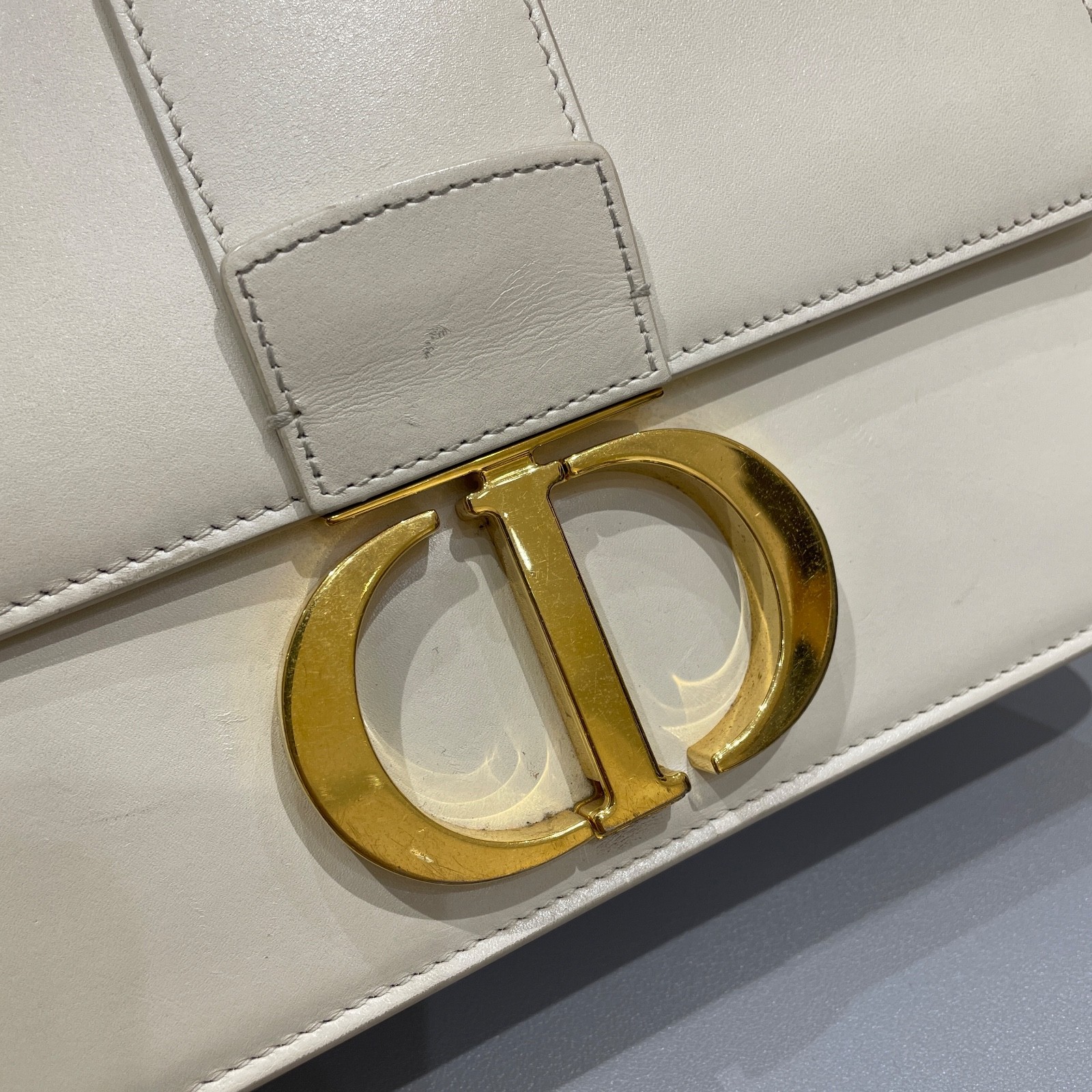 CHRISTIAN DIOR 30 Montaigne Box Bag White Calfskin Leather Crossbody Bag