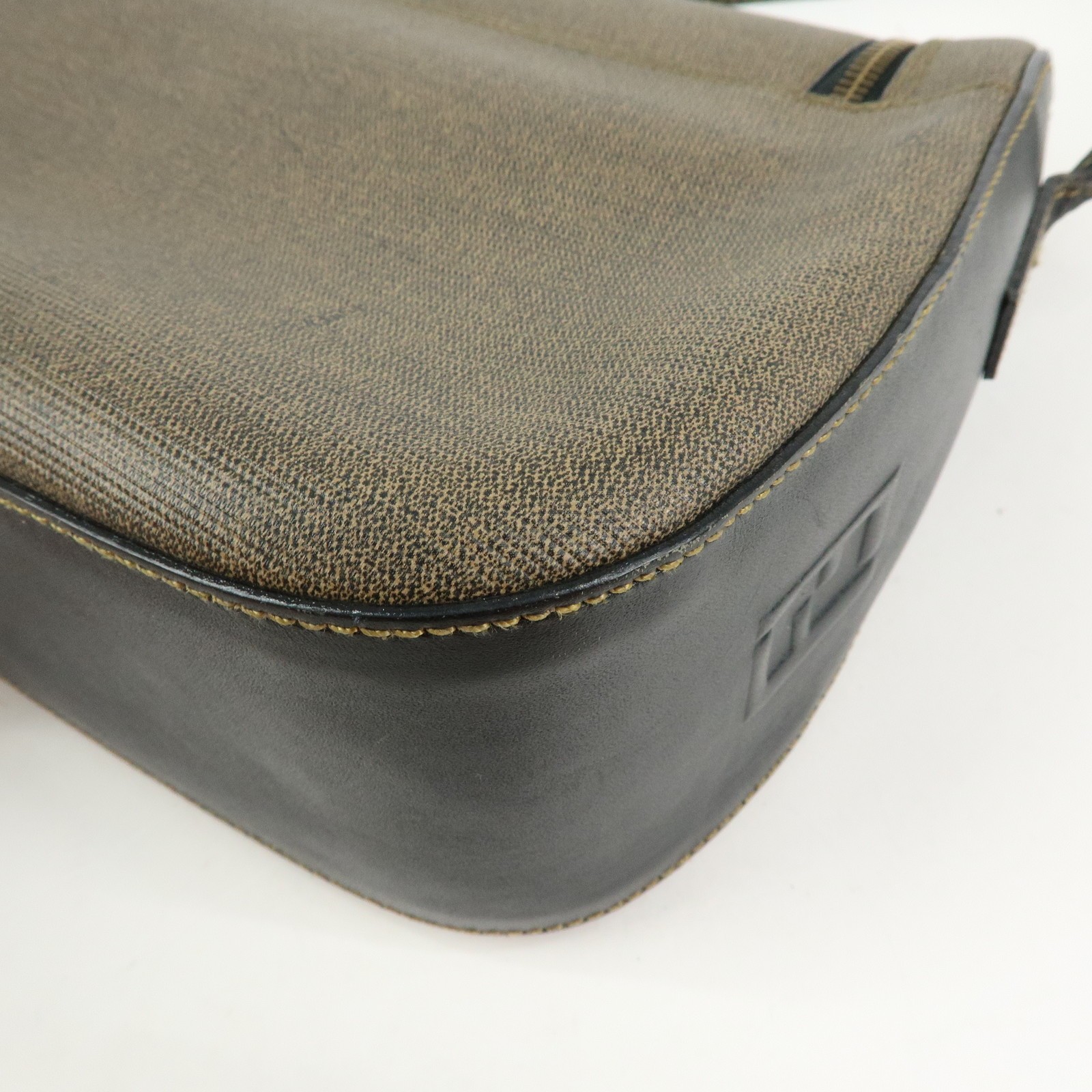 FENDI PVC Canvas Leather Shoulder Bag Crossbody Bag Brown 25933 Auth Used F/S