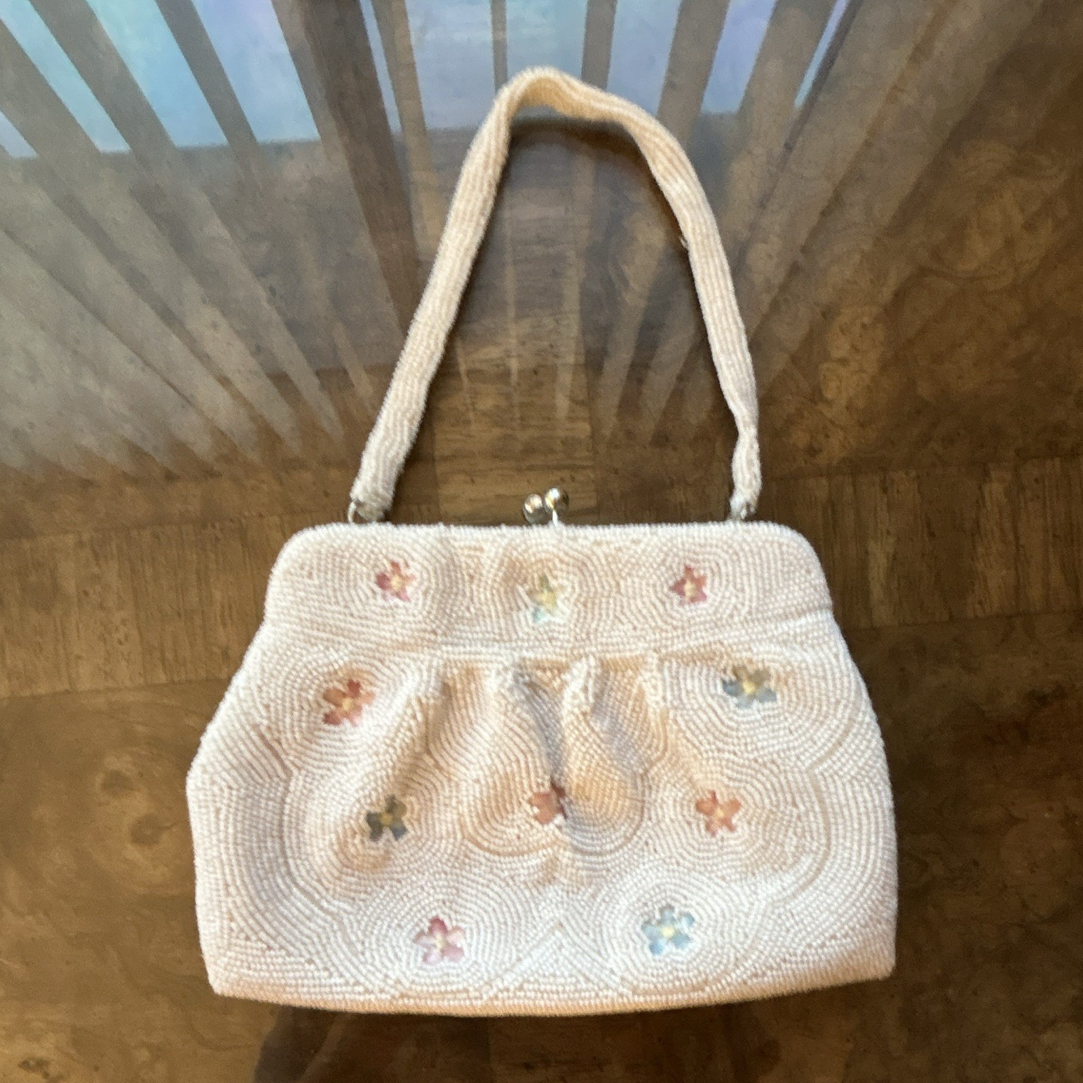 Vintage Vivant White Beaded Floral Purse, Kiss Lock, Lined, Silver (1960s)