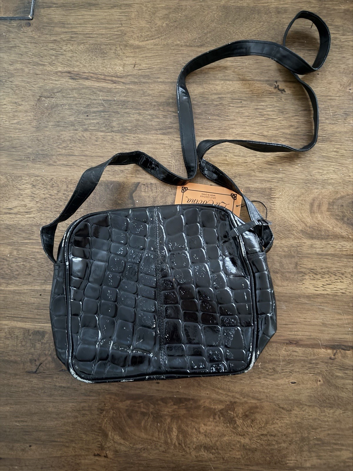 La Covina Black Patent Croc Embossed Small Crossbody Zip Closure Inner Pockets