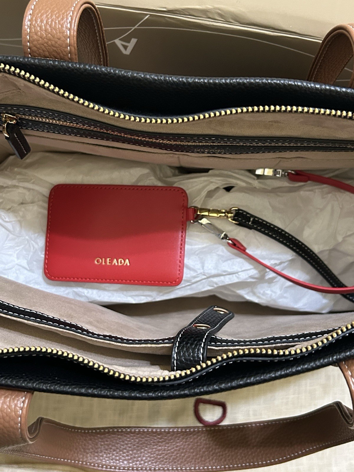 Oleada Anchor Tote Caviar Leather Bag + Red Leather Card Holder – NEW