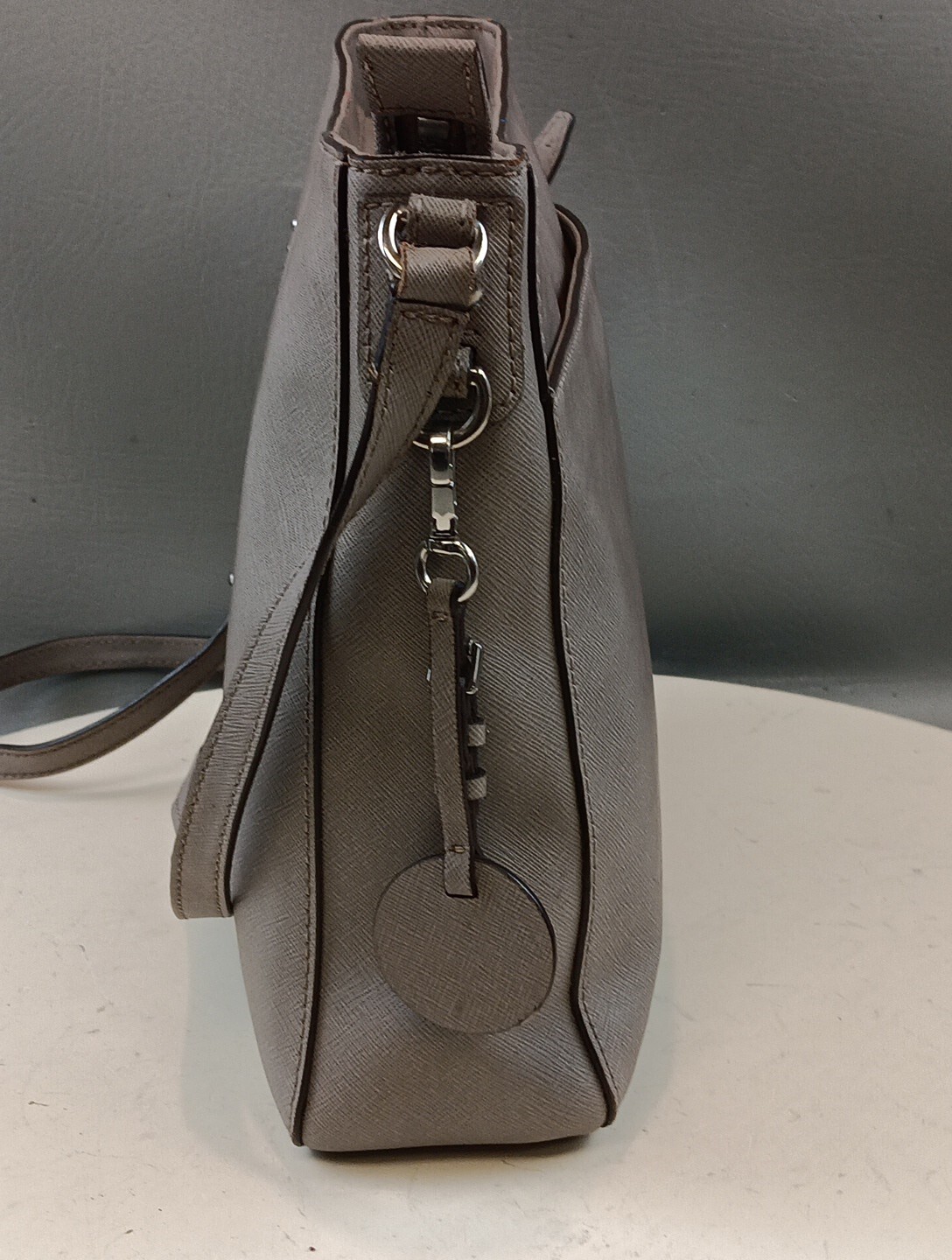 Michael Kors Purse Clay Gray Saffiano Leather Cross Body Bag W Charm Logo