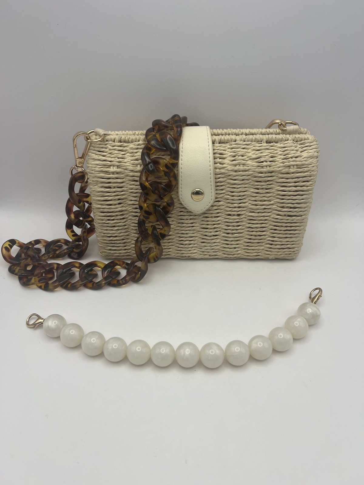 A New Day Straw Woven Clutch Crossbody Bag w/ Tortoise Chain & Pearl Strap