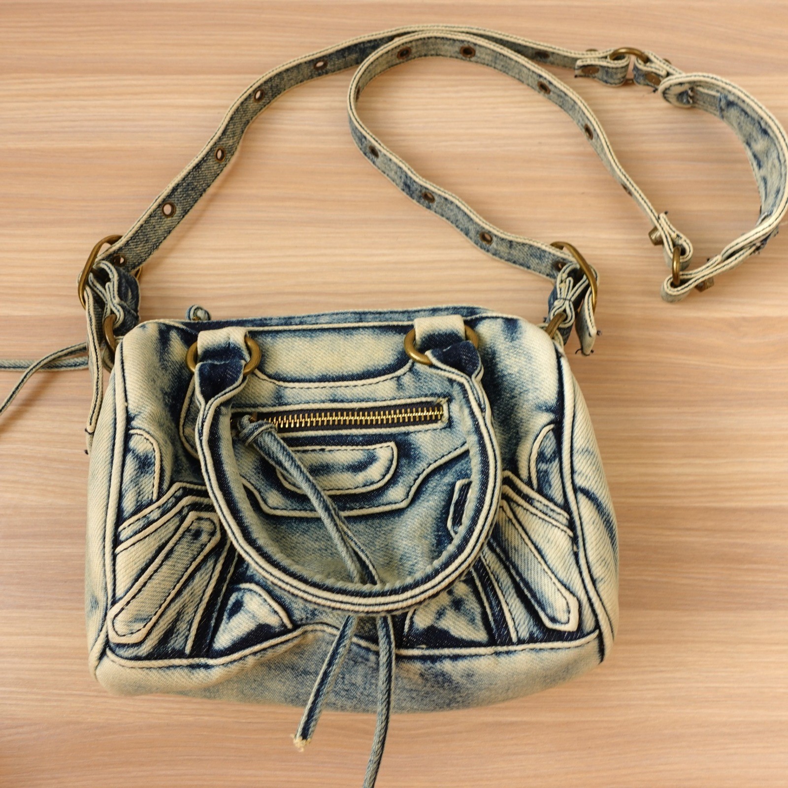 Vintage Y2K Denim Crossbody Bag Blue Acid Wash Distressed Moto Mini Satchel
