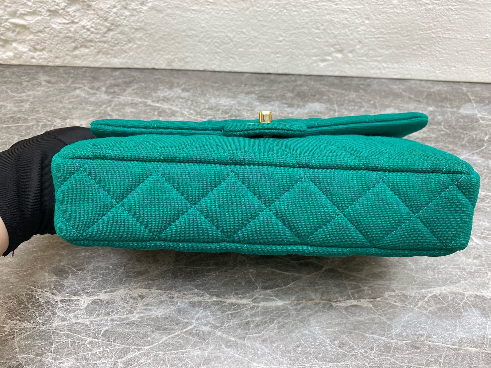 Chanel 23A Metiers d’Art Normal Velvet Green Jersey Knit Clutch Duty Paid