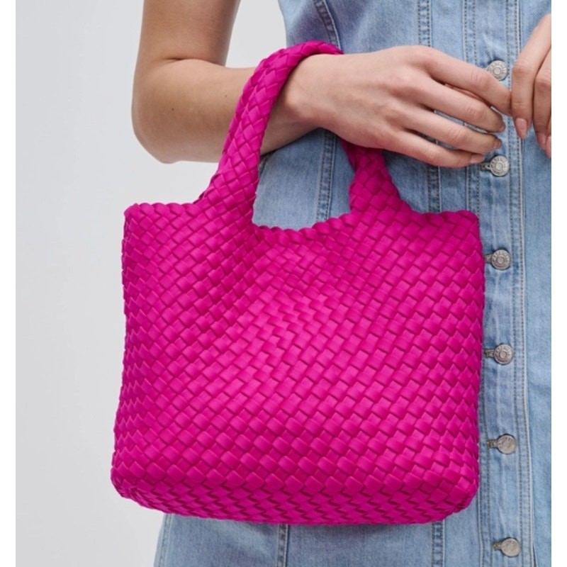 Sky’s The Limit Woven Small Neoprene Crossbody Tote | Fuchsia
