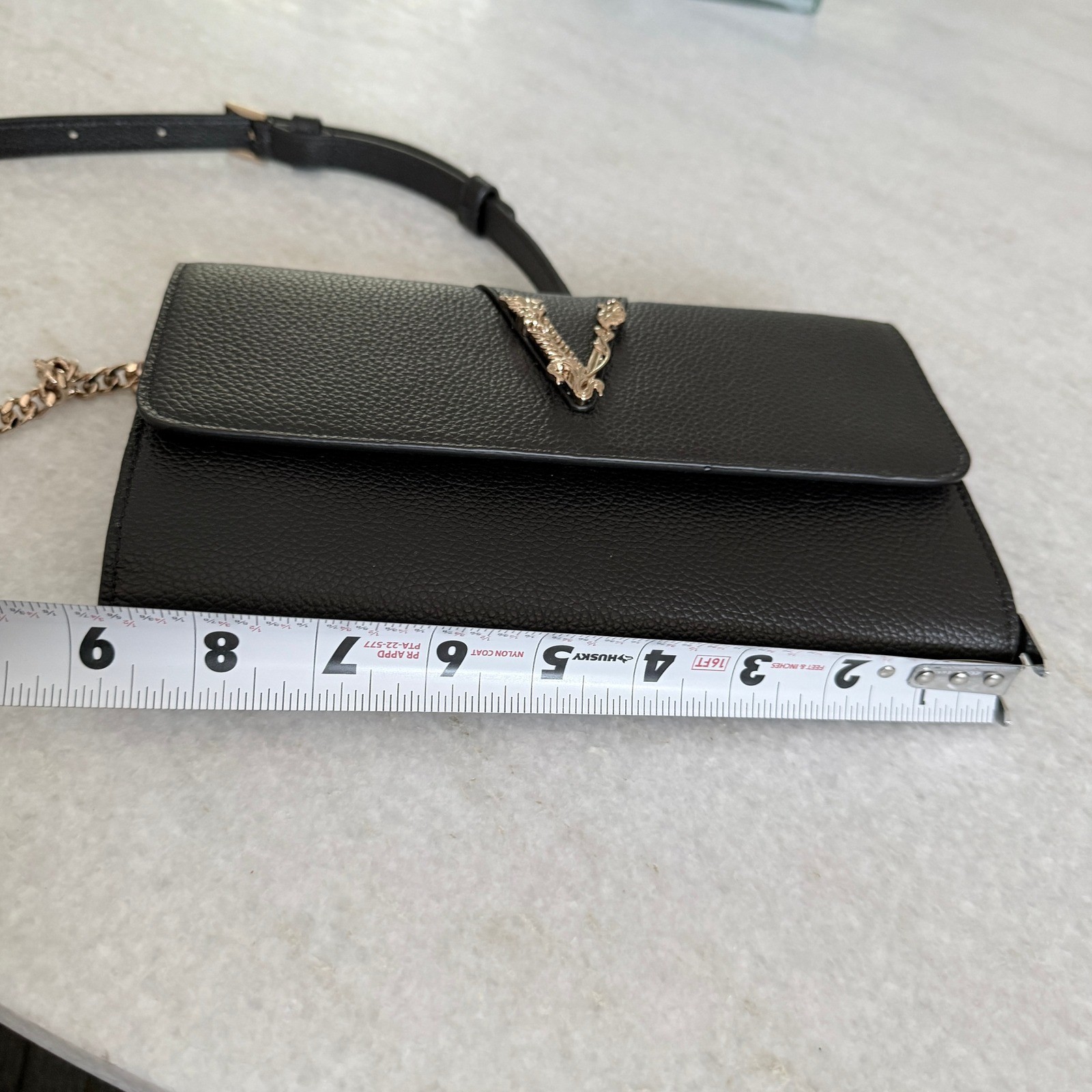 Versace Virtus Wallet on Chain Black Vitello Leather Bag 1006264 Nero-Oro