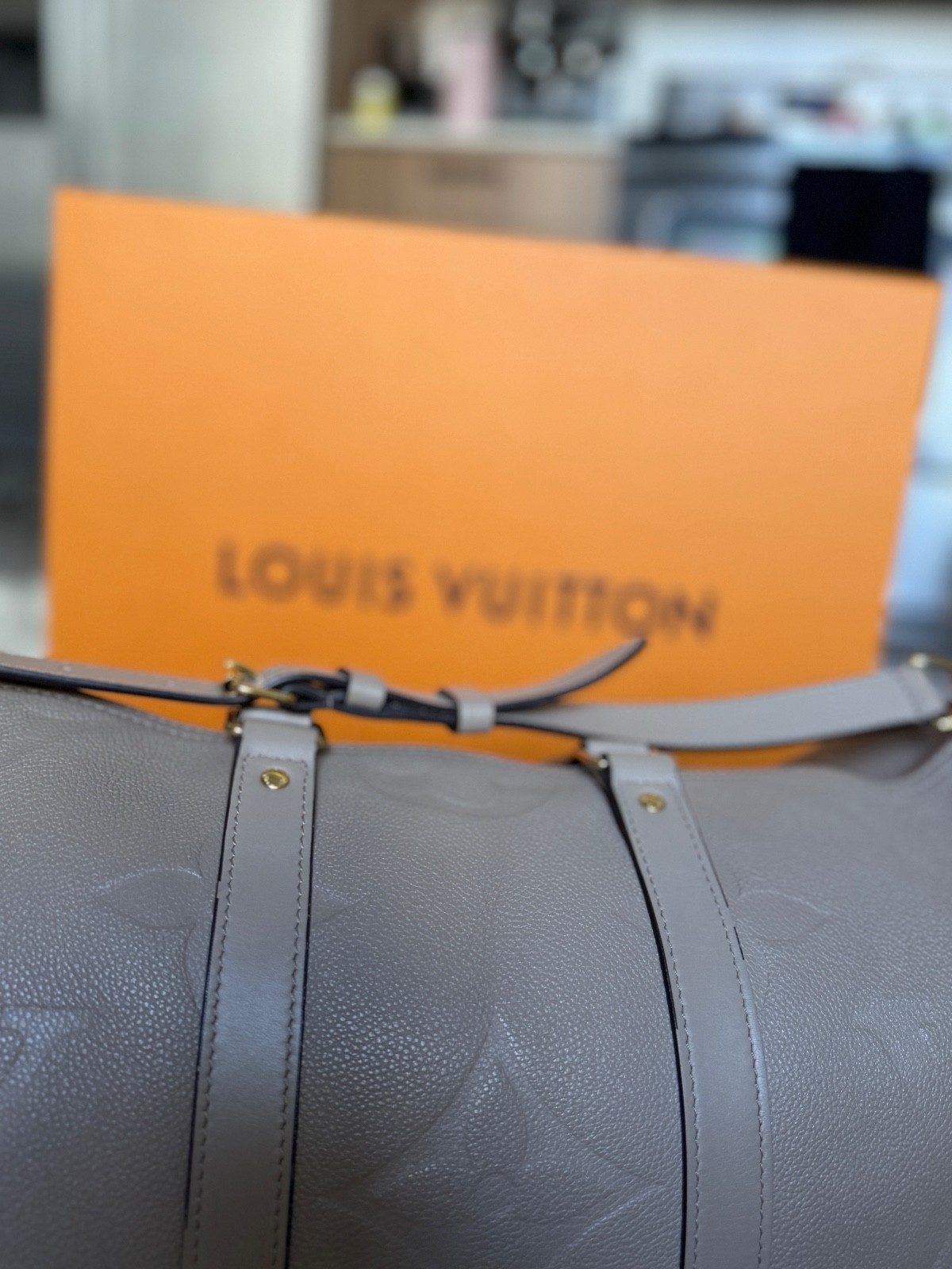 louis vuitton keepall 45 greige- Authentic, very good condition