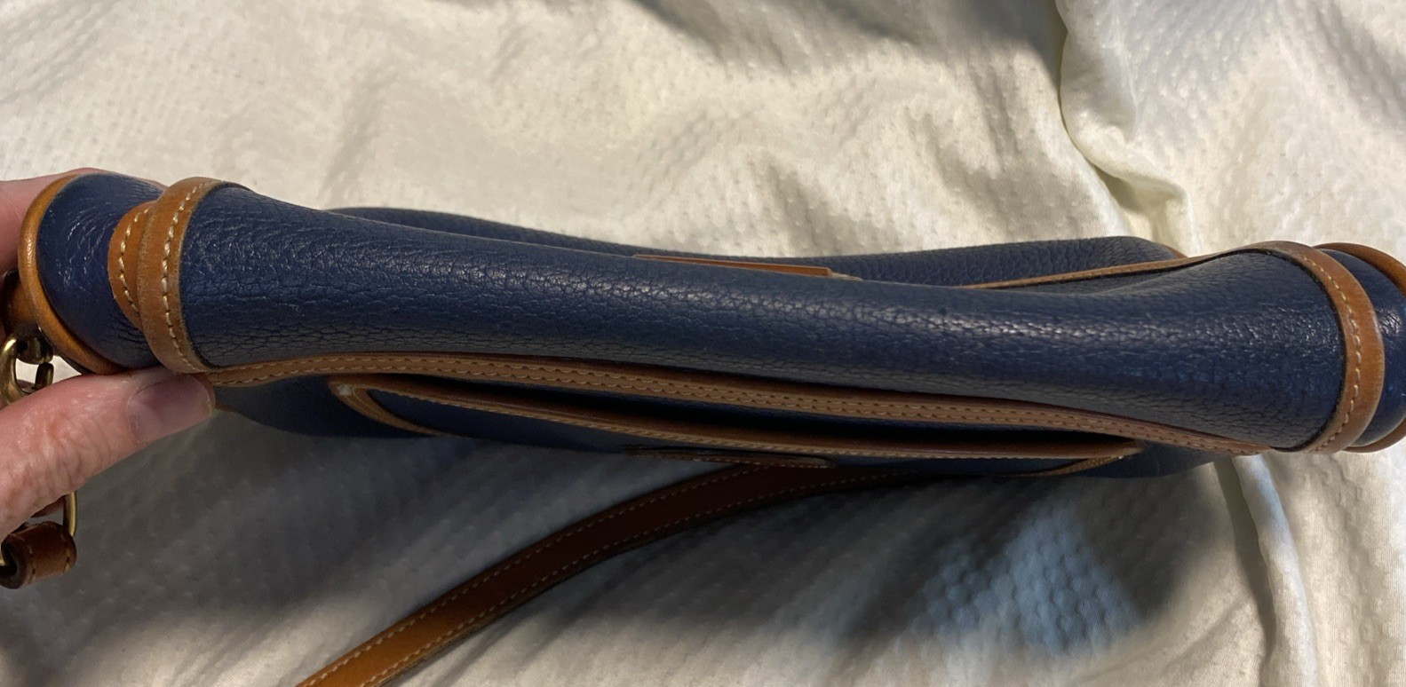 Vintage 1980s DOONEY & BOURKE Blue All Weather Leather Crossbody Handbag