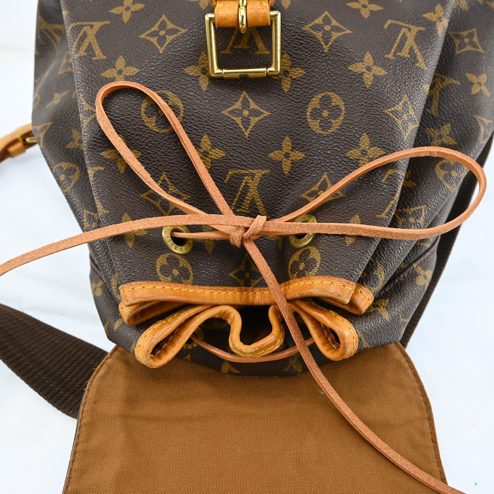 Authentic Louis Vuitton Monogram Montsouris GM Backpack M51135 P4773RJ710