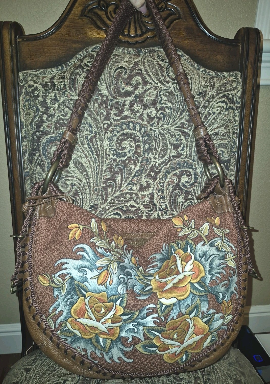 BEAUTIFUL! HARD TO FIND ISABELLA FIORE ROSE TATTOO LEATHER HOBO SHOULDER BAG