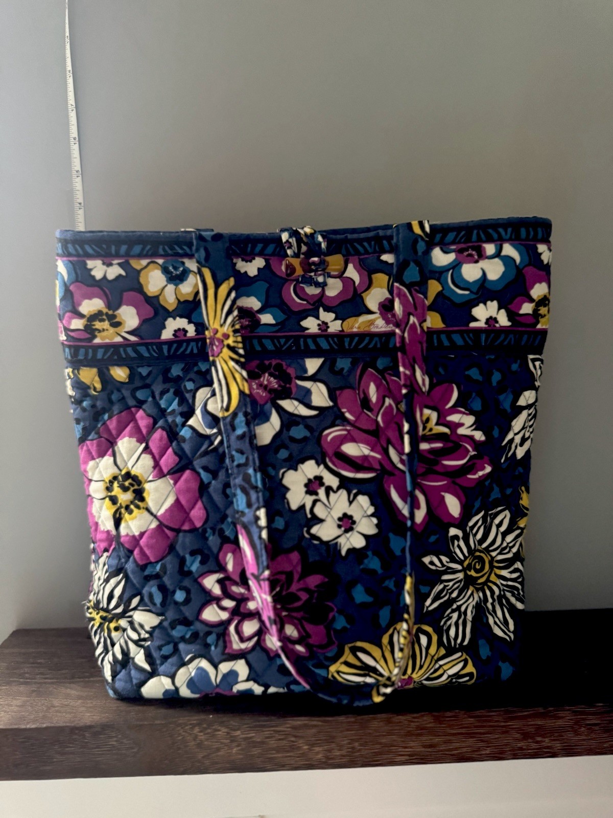 Vera Bradley African Violet Toggle Button Bag Quilted Perfect EUC T1