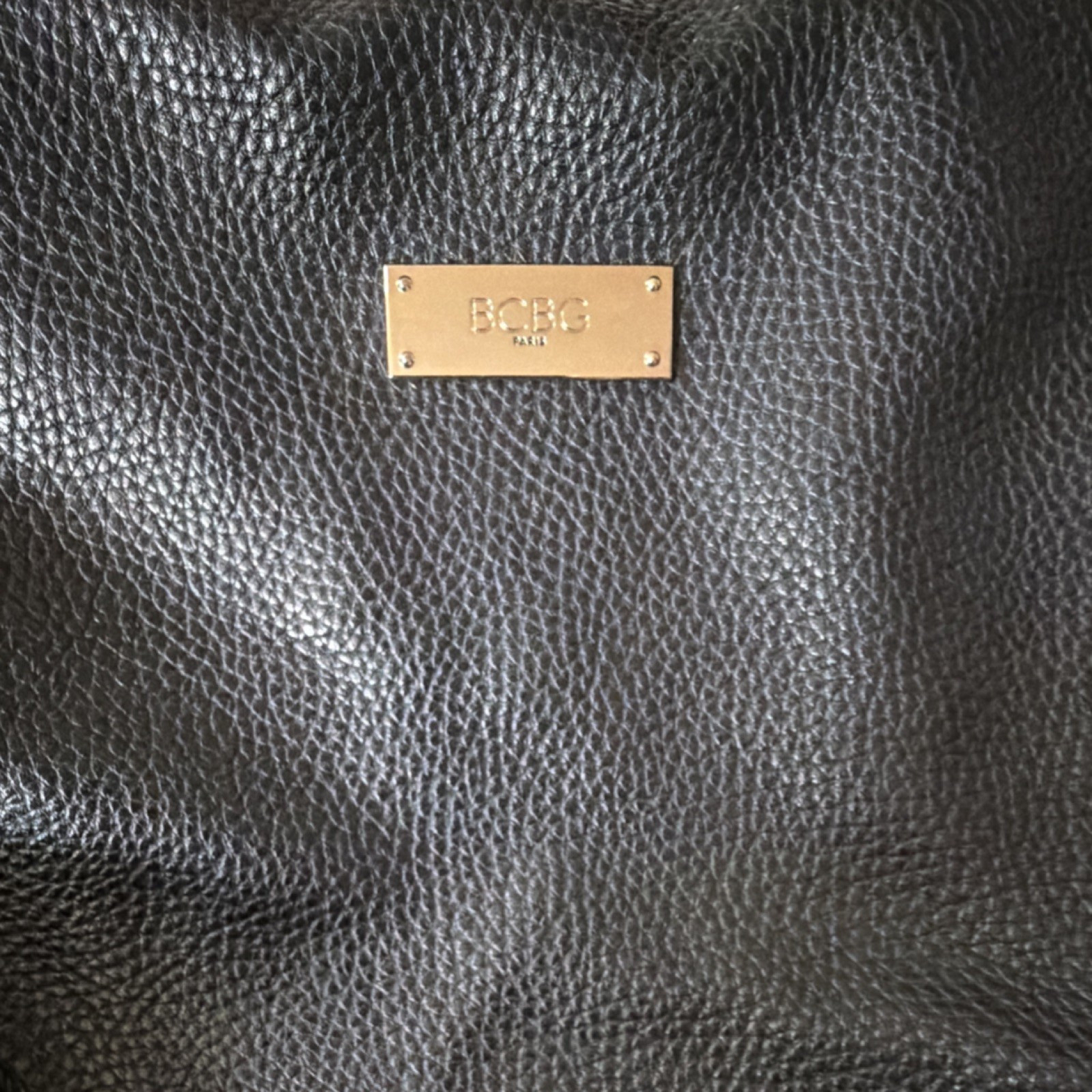 BCBG Paris Black Pebbled Zip Shoulder Bag Gold Hardware Logo Accents Women’s