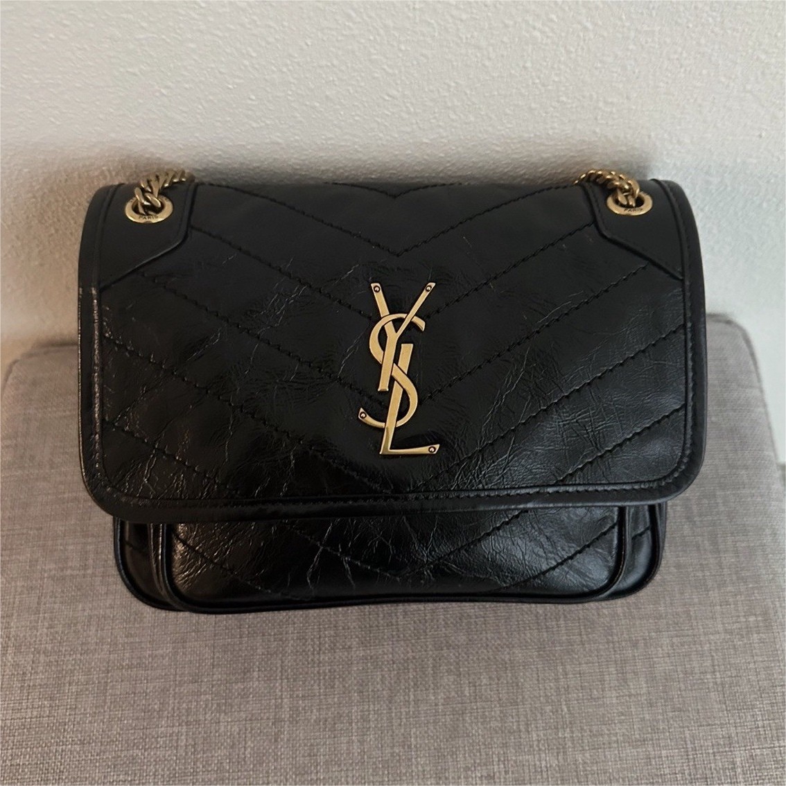 Saint Laurent Niki Small Black Quilted Shoulder Bag Gold Chain, w/ Box Dust Bag