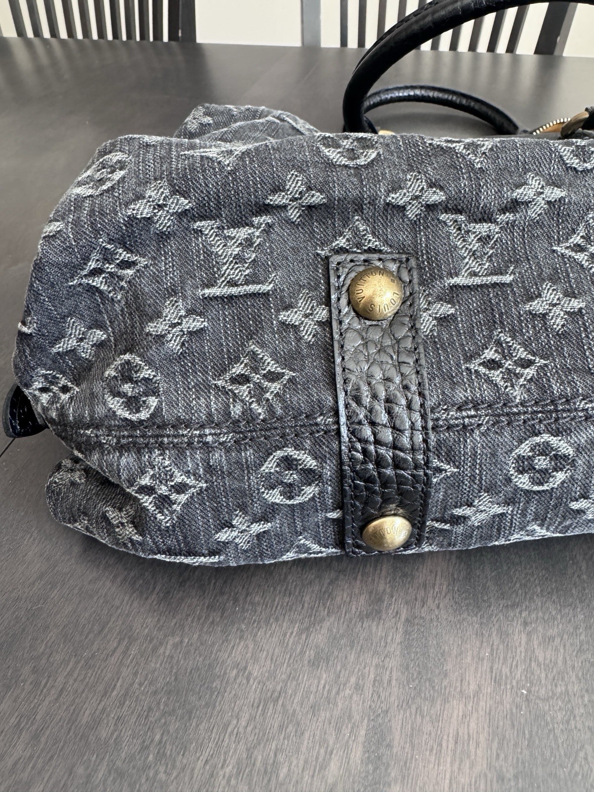 Louis Vuitton Monogram Neo Cabby Satchel Black Gray Zip Detachable Strap
