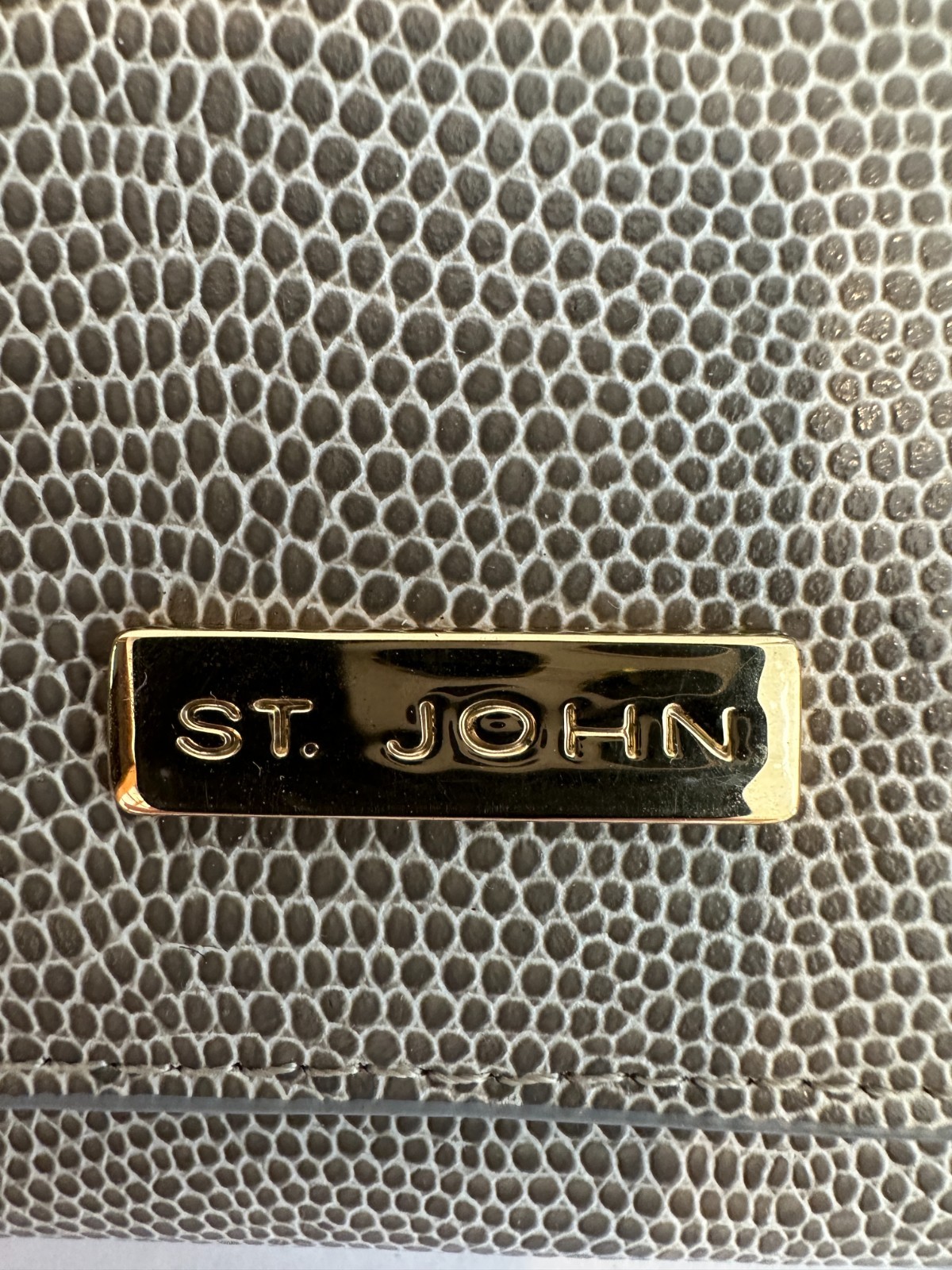 St John Wallet Organizer Clutch 9.5 Inch Embossed Leather Lizard Print Gray Nice