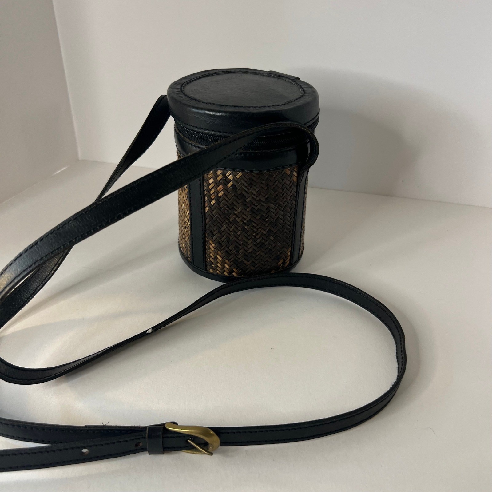 Vintage Rattan Leather Cylinder Crossbody Bag Brown 4 x 6″ Zip Closure