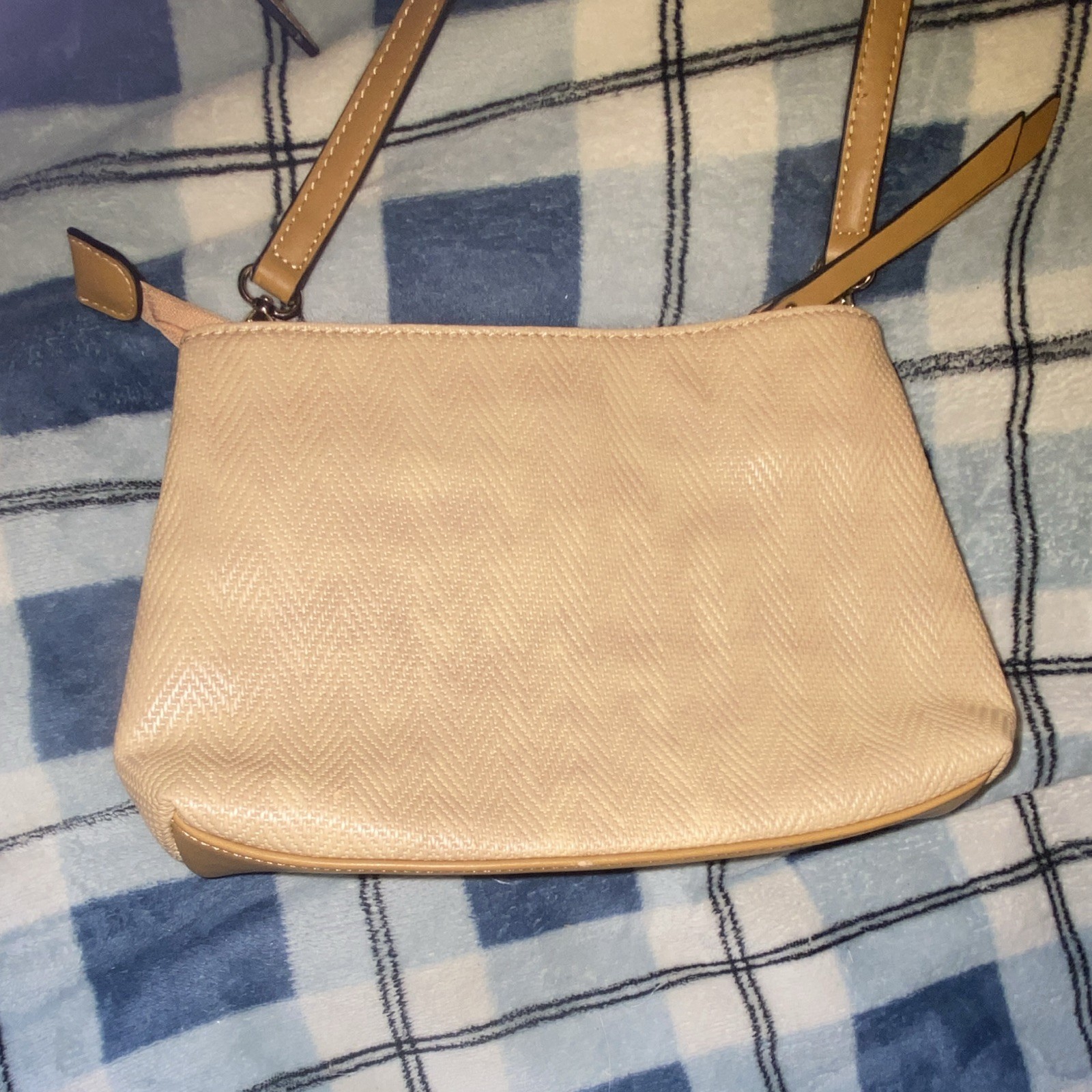 Sondra Roberts Beige/Tan Chevron Small Crossbody Zip/Mag Snap Adj Strap Silver
