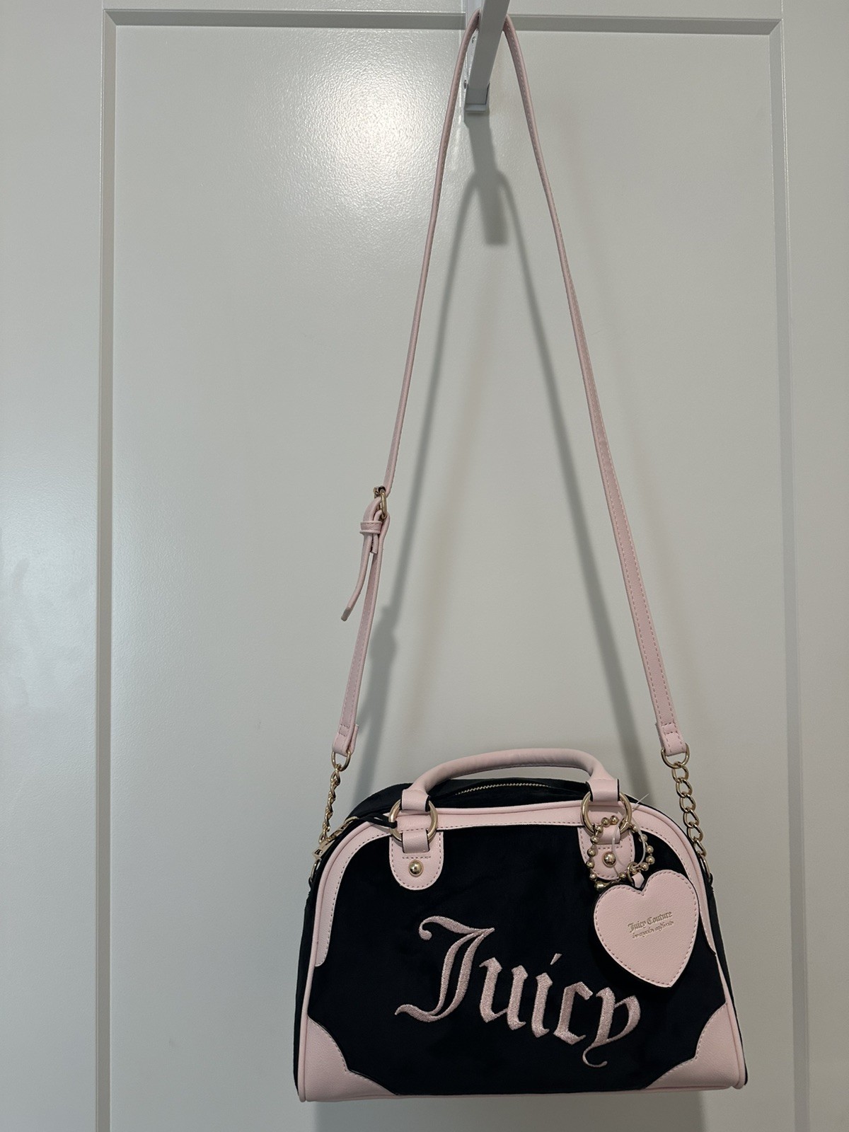 NWT Juicy Couture Urban Heritage Bowler Bag Black Velour Pink Trim and Heart