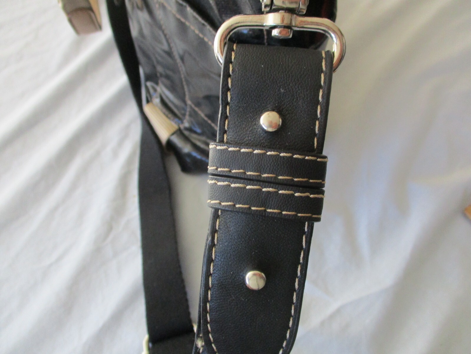 Franco Sarto Large L Satchell/Crossbody With Detachable/Adjustable Strap N w/o T