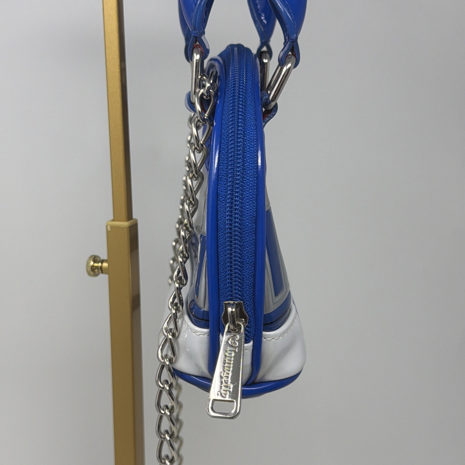 Star Wars Loungefly R2-D2 Mini Dome Crossbody Blue Store Model