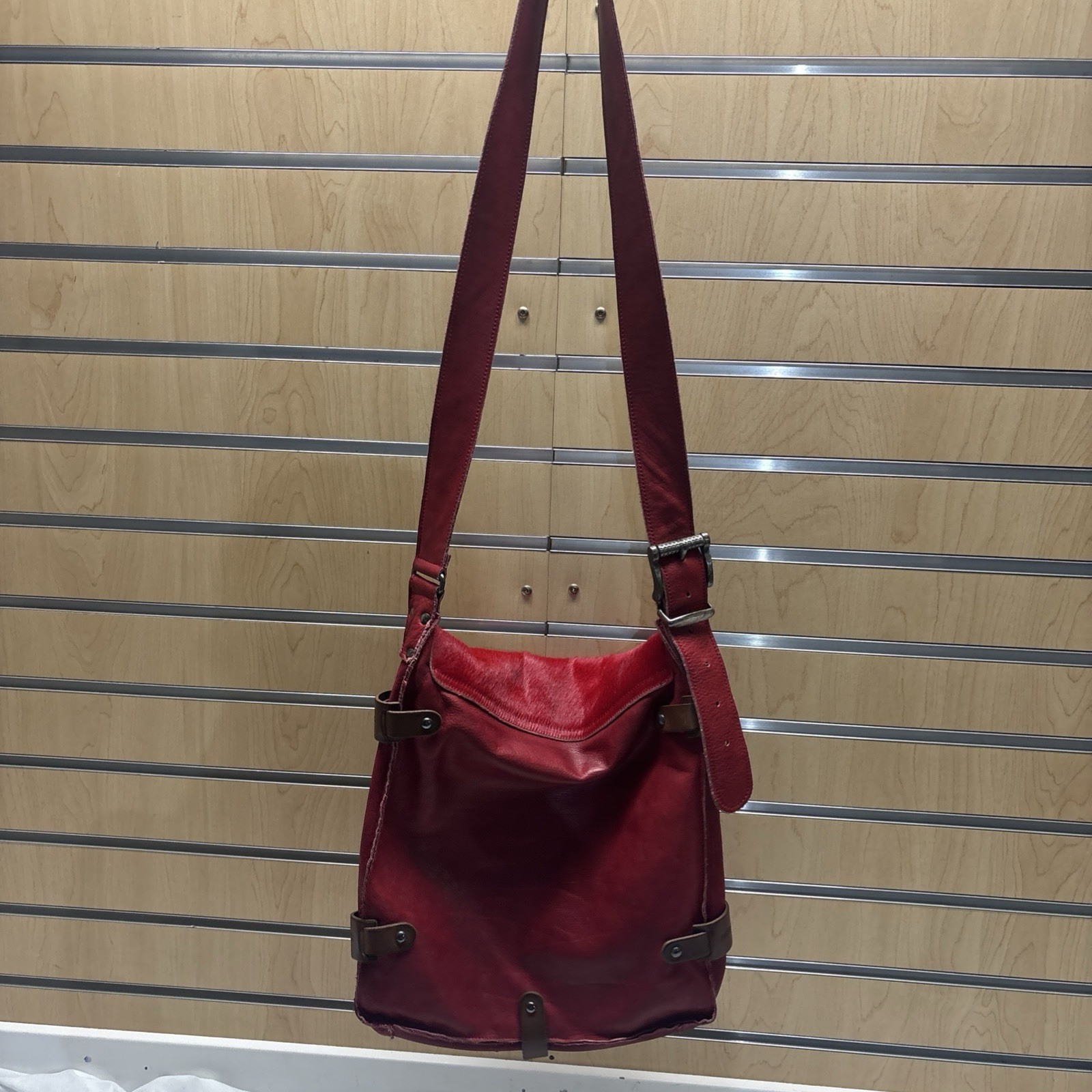 Ditox Red Genuine Leather Messenger Style Handbag/Shoulder Bag, Raw Lining