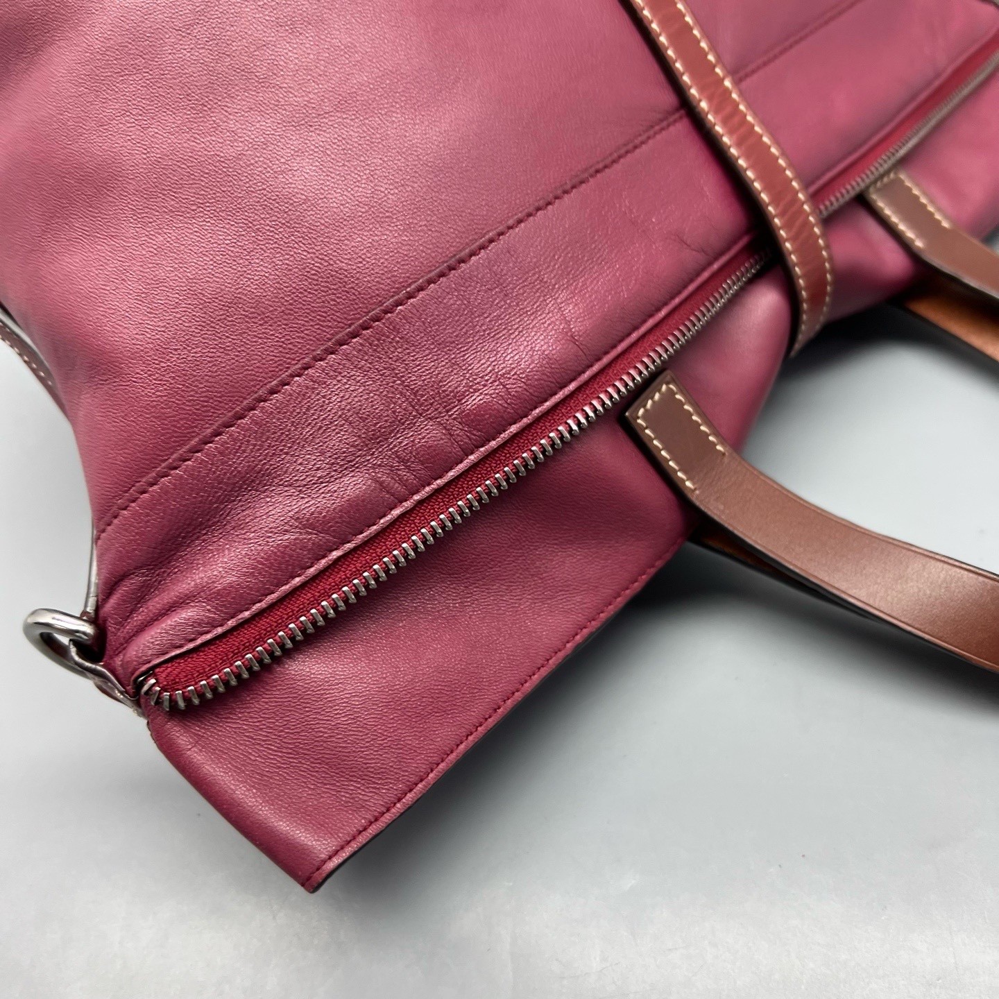 Loewe Pre-Owned Authentic Shoulder Bag Red 21*23*17cm Free Tracked Shipping