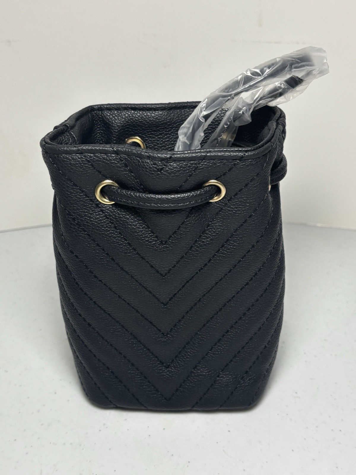 Victoria Secret V-Quilt Perfume Pouch V Monogram NWT