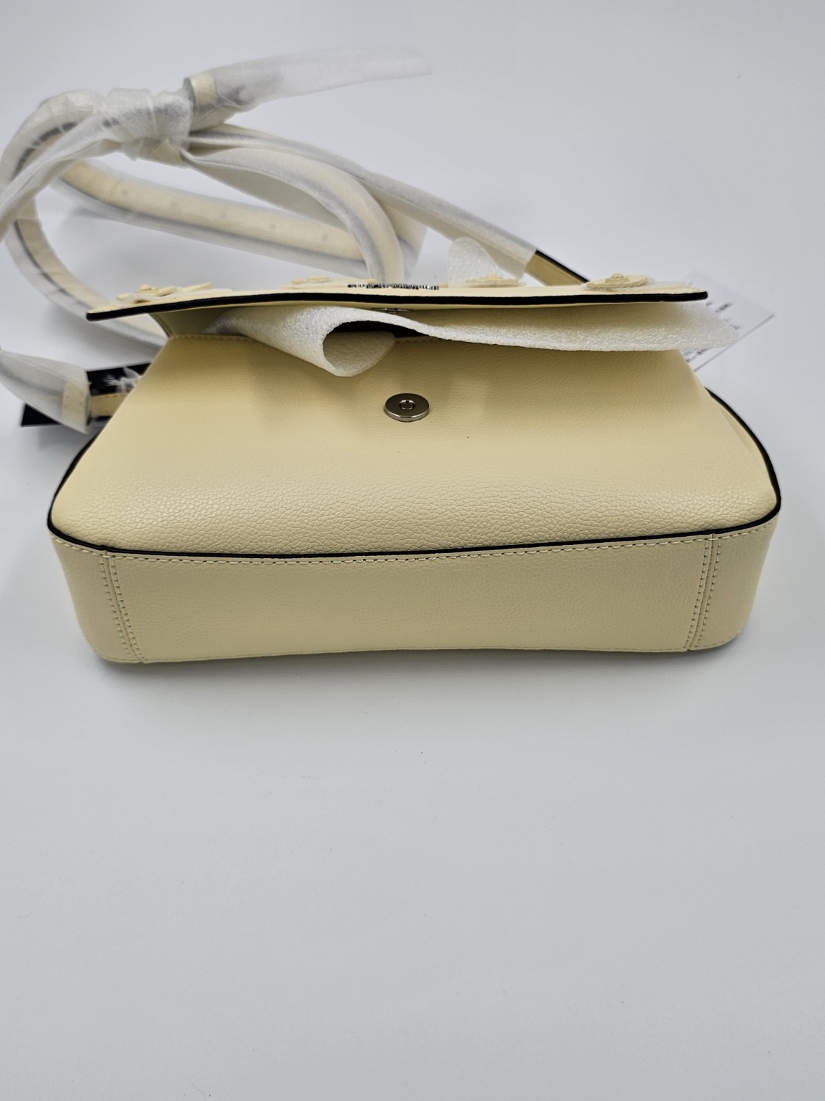 NWT Kate Spade Sutton Floral Mini Crossbody Bag – Lemon Fondant
