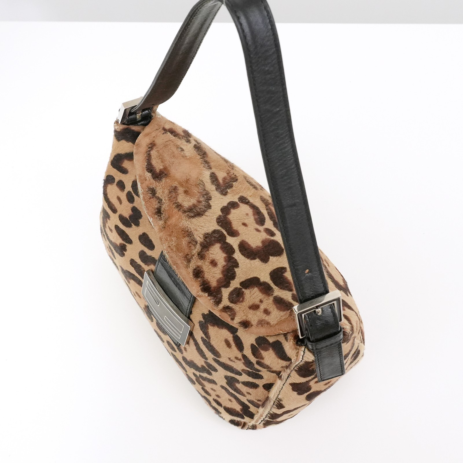 FENDI Pony Hair Mamma Baguette Shoulder Bag Leopard Pattern Auth #56895A