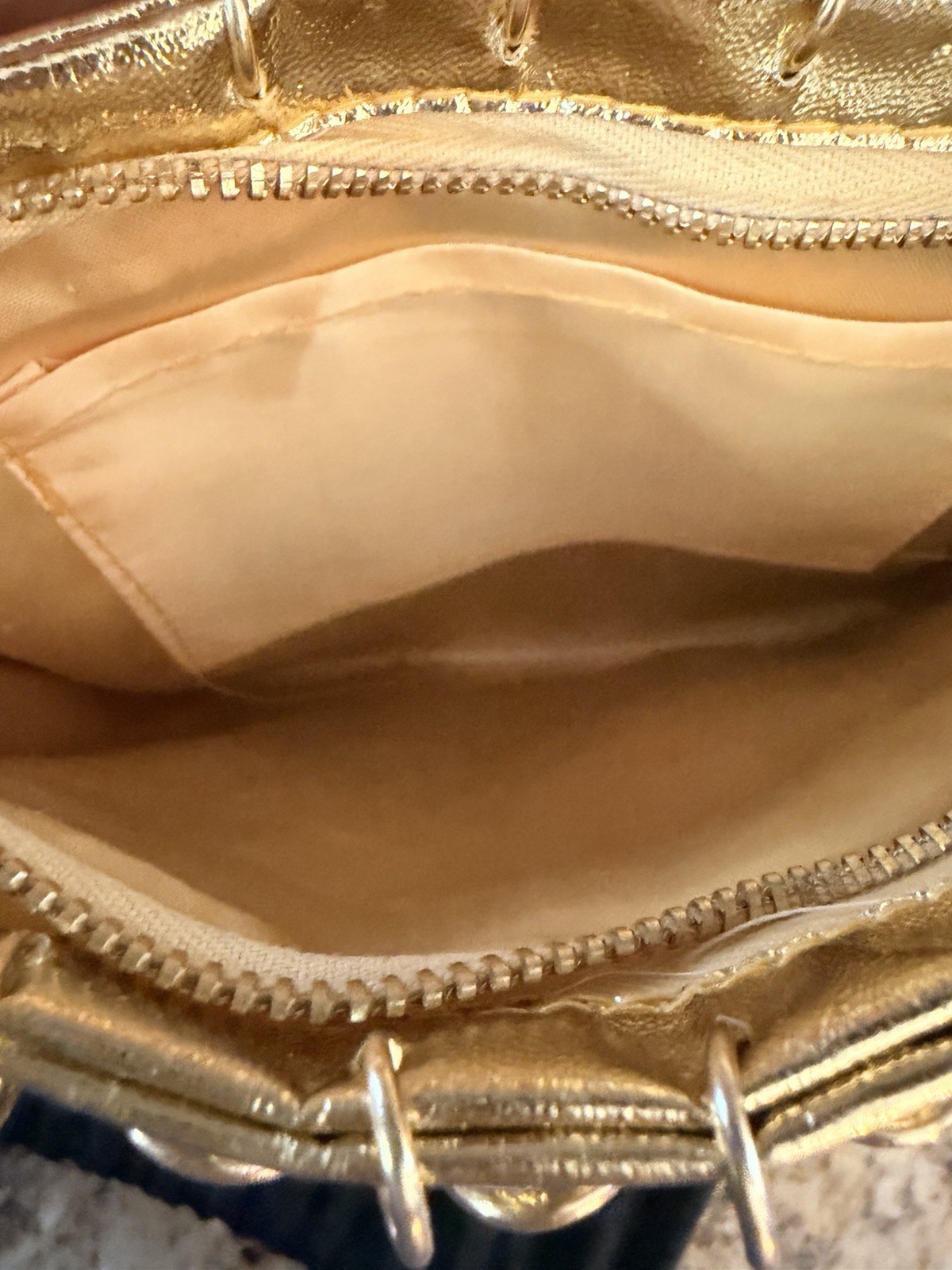 Vtg 1960s Gold Chainmail Chain Link Mini Shoulder Bag | Authentic VKK Zip