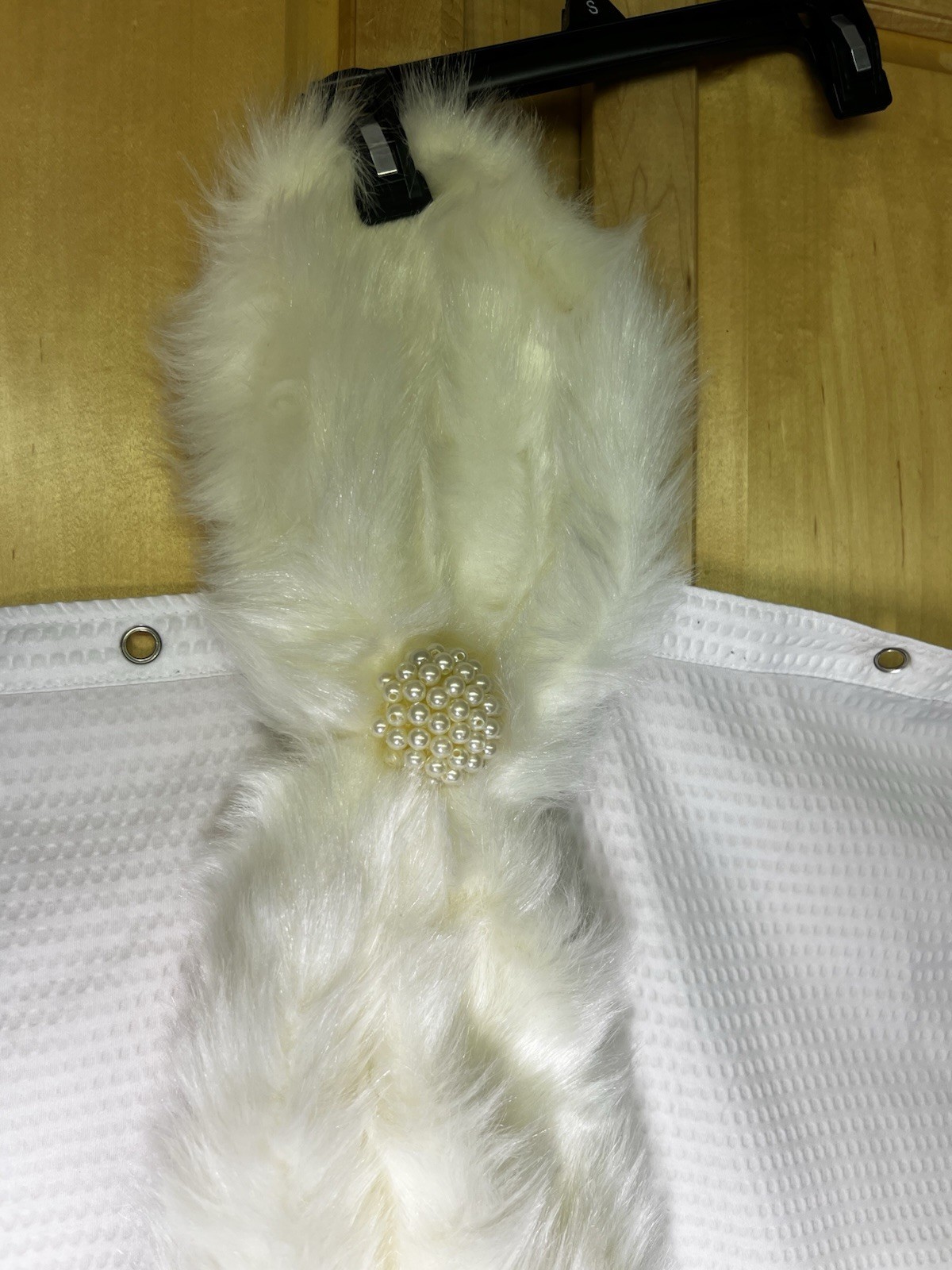 Von Maur Shoulder Wrap With Matching Clutch Purse