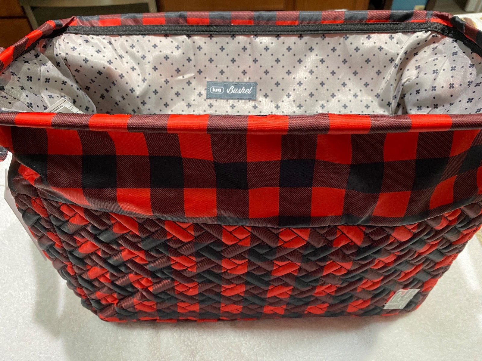 NWT LUG Bushel Collapsible Cargo Tote Buffalo Check Red with Gray Interior NICE