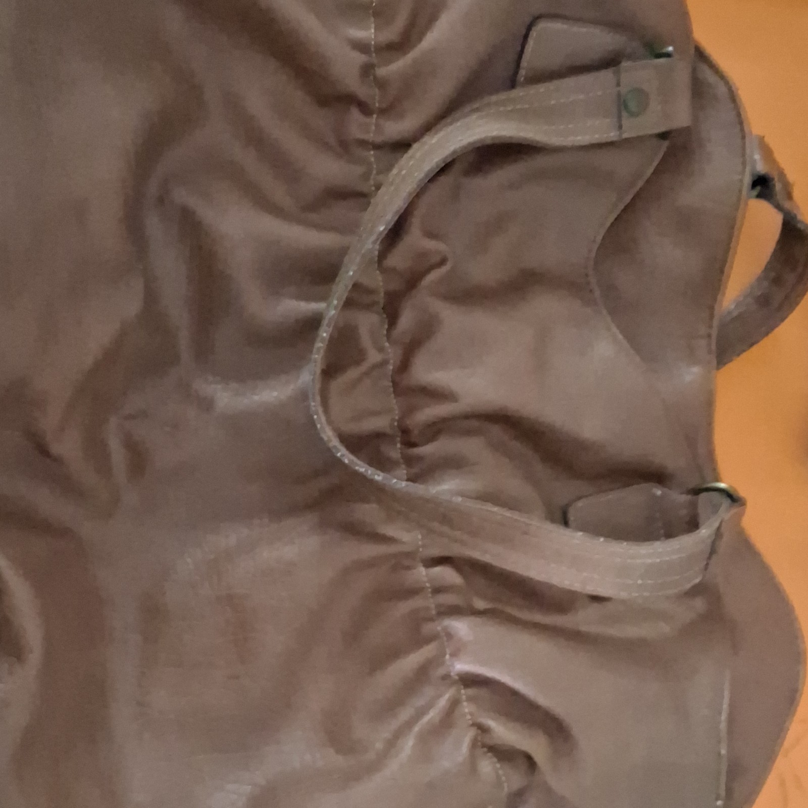 XOXO Brown Logo Tote Bag, Zip Closure, Beige Lined, Inner Pockets