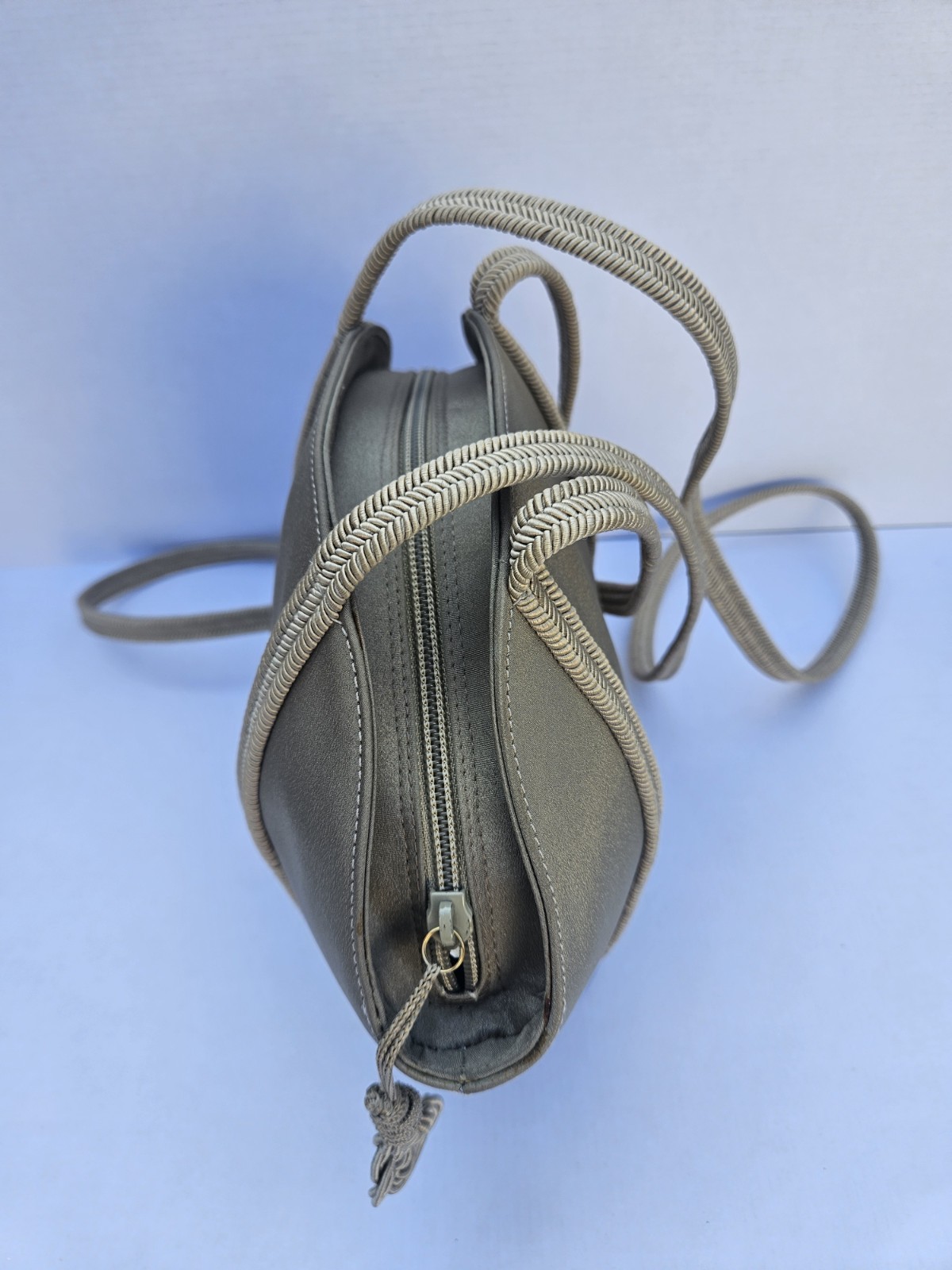 De Vecchi Taupe Shoulder Bag Zip Top Tassel Accent Gold Hardware Dust Bag