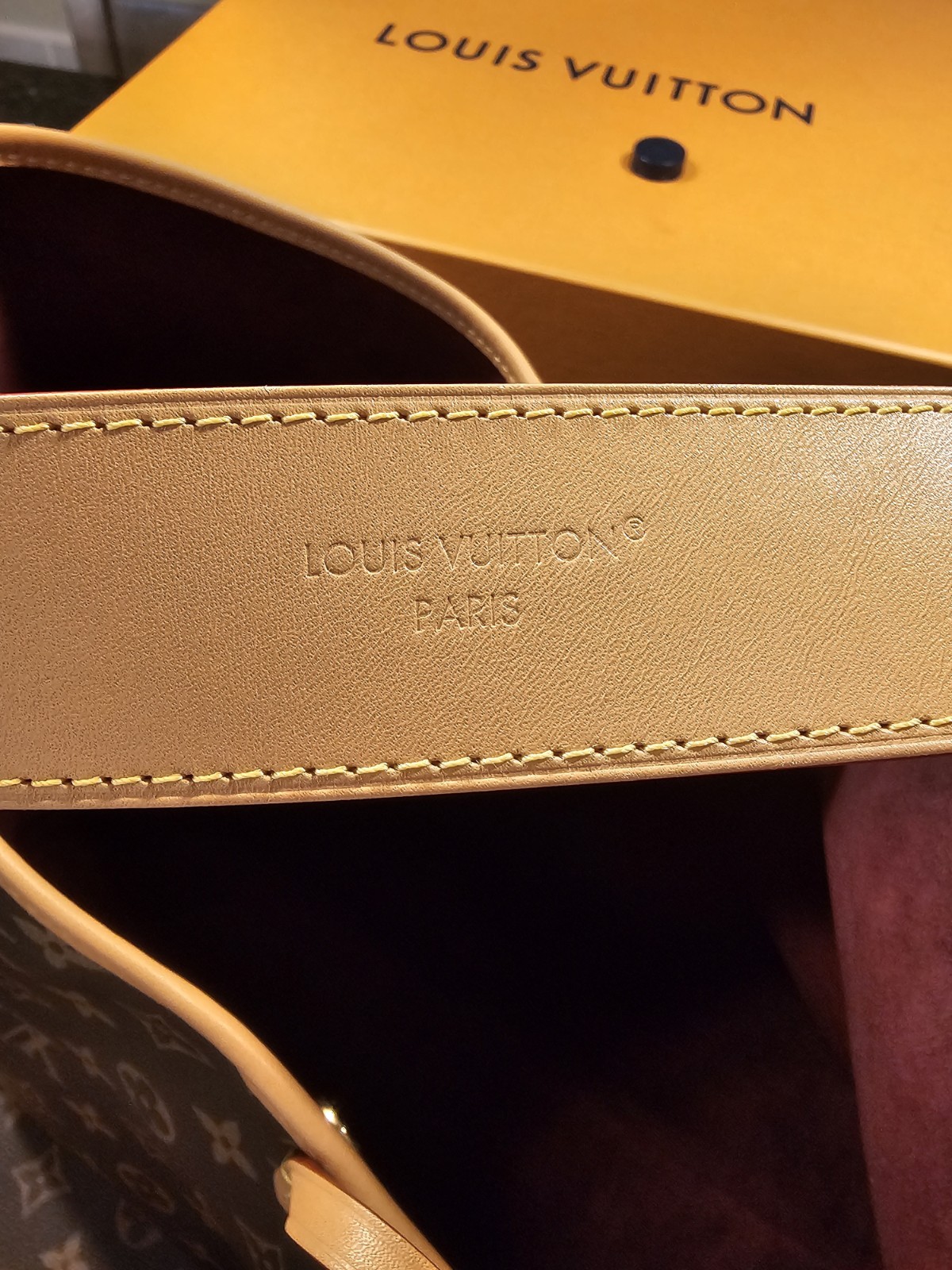 louis vuitton carryall mm monogram