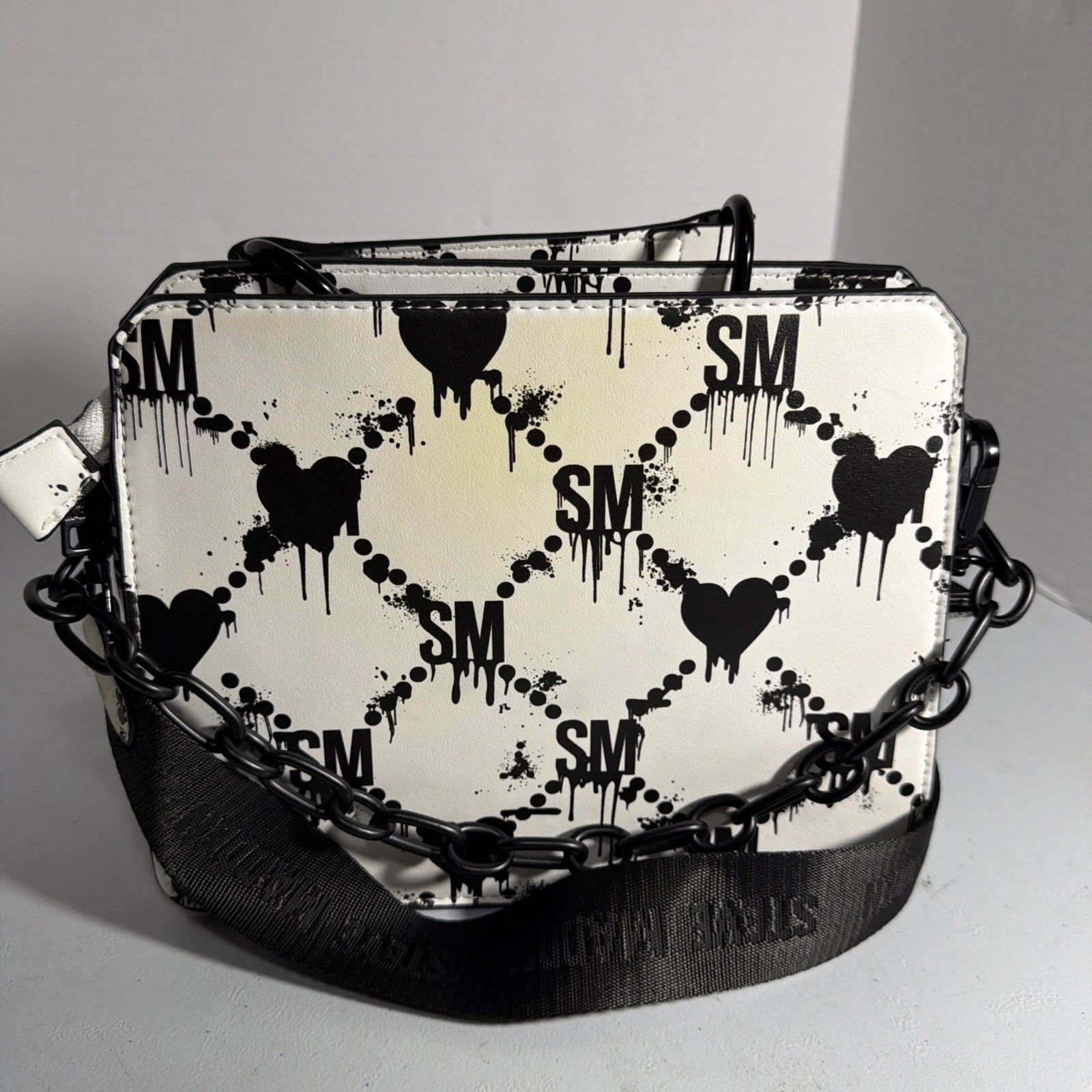 Steve Madden Black Heart Crossbody Handbag With Change Purse VGC