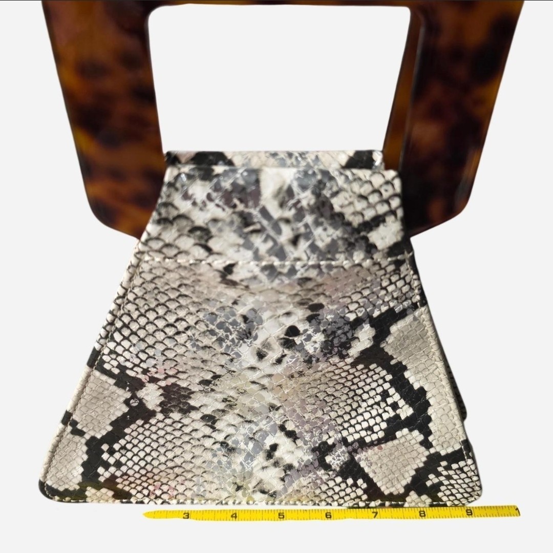 Urban Expressions Delilah Vegan Leather Snake skin Bag w/ Tortoise shell handle.