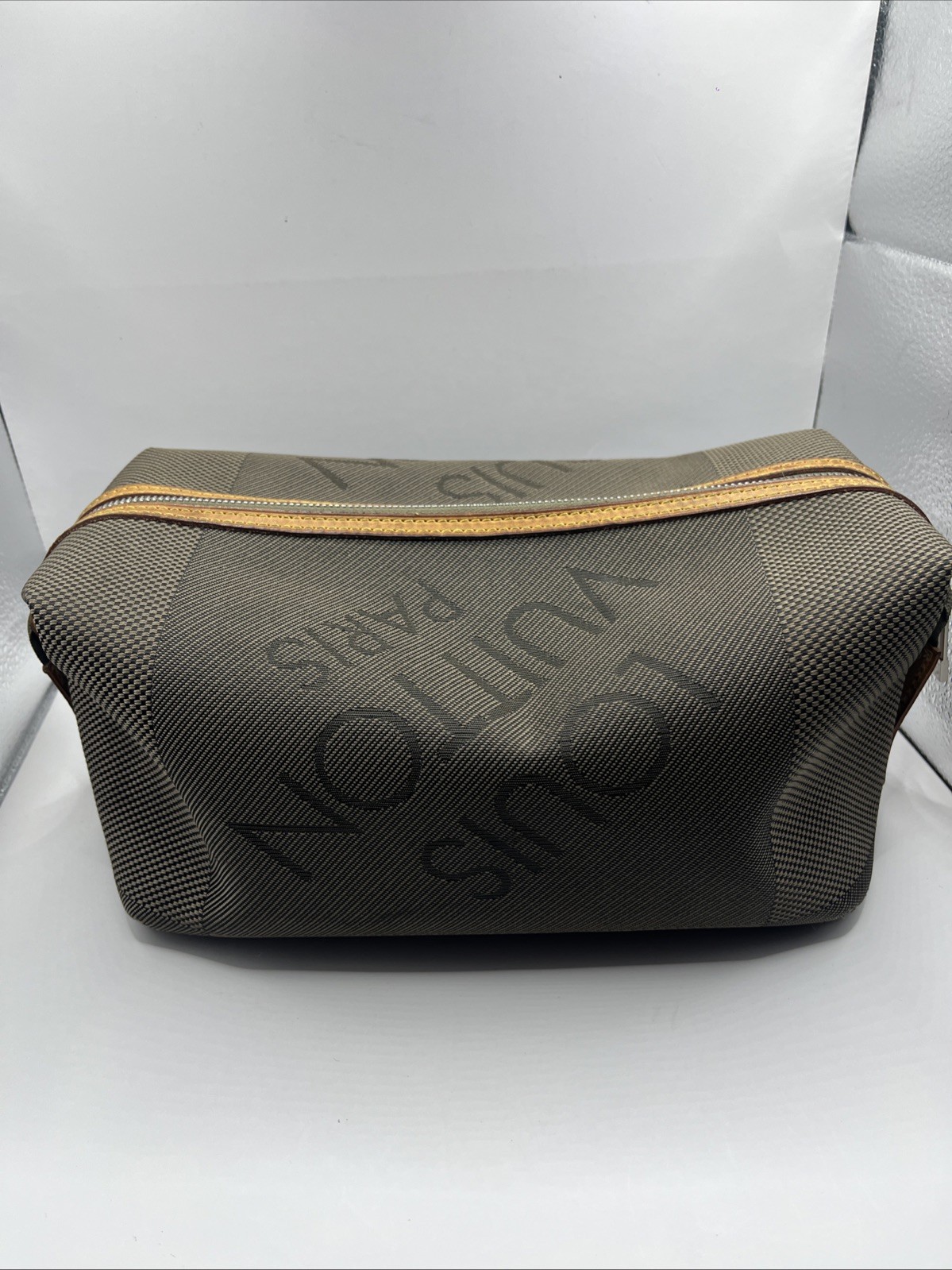 Louis Vuitton Damier Jean Truth Albatross Pouch M93089 Khaki Canvas