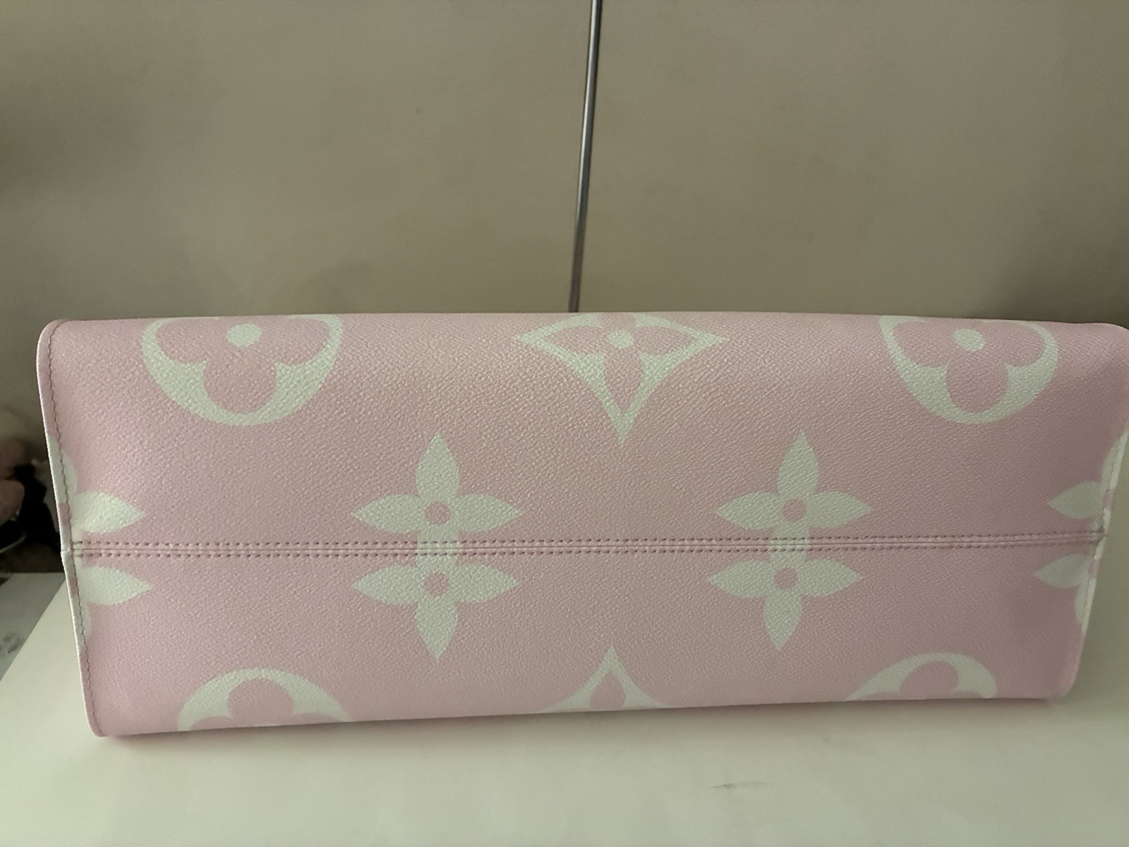 NEW-LOUIS VUITTON ESCALE OnTheGo GM PASTEL MONOGRAM TOTE BAG PURSE