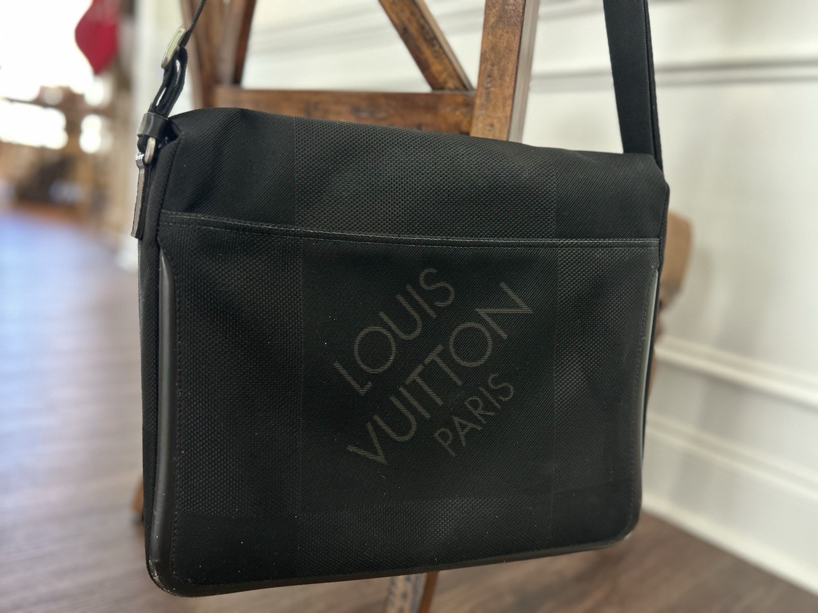 LOUIS VUITTON District Messenger Bag Canvas Black FREE SHIPPING!