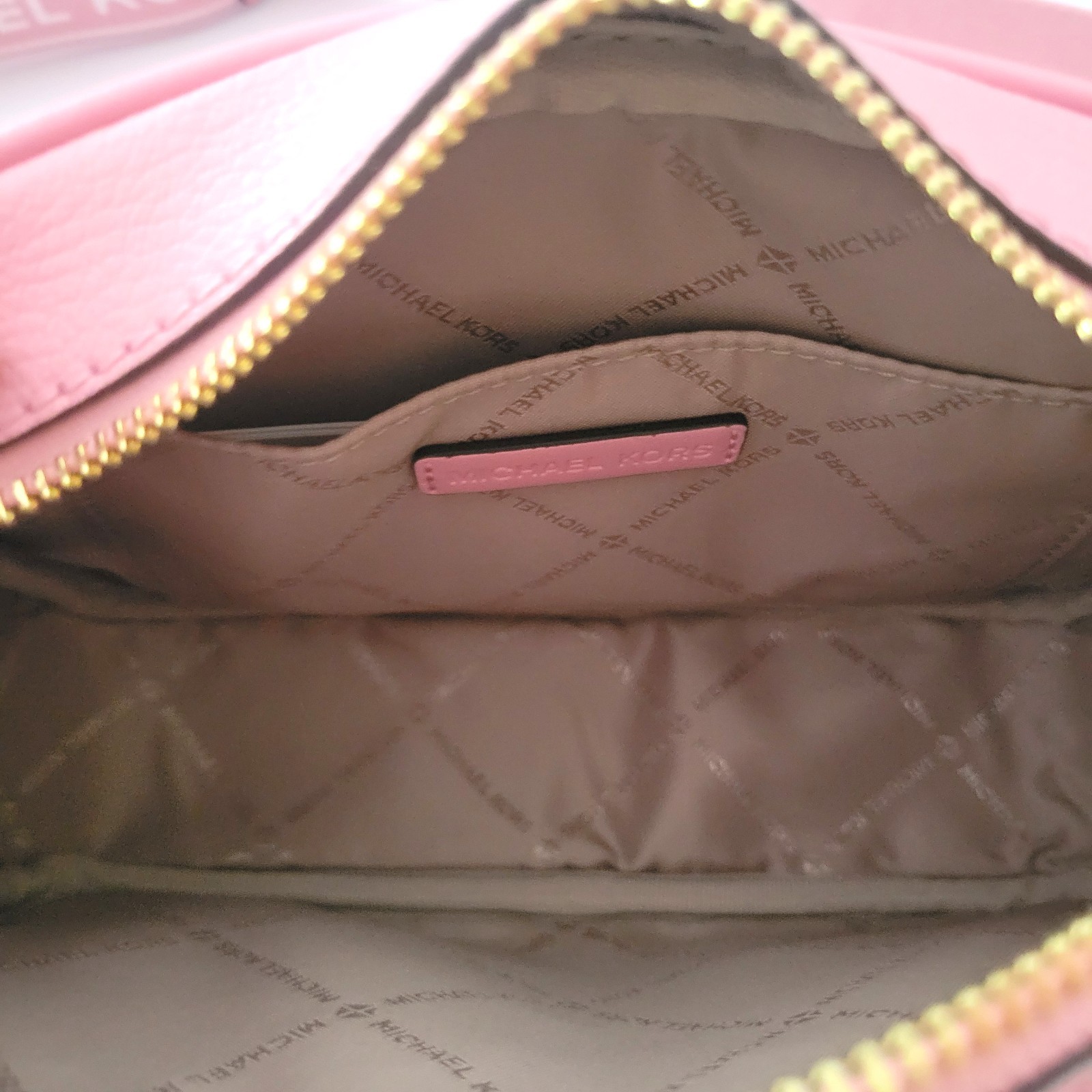 Michael Kors Jet Set Item Medium Pocket Crossbody Attachments Carnation Leather