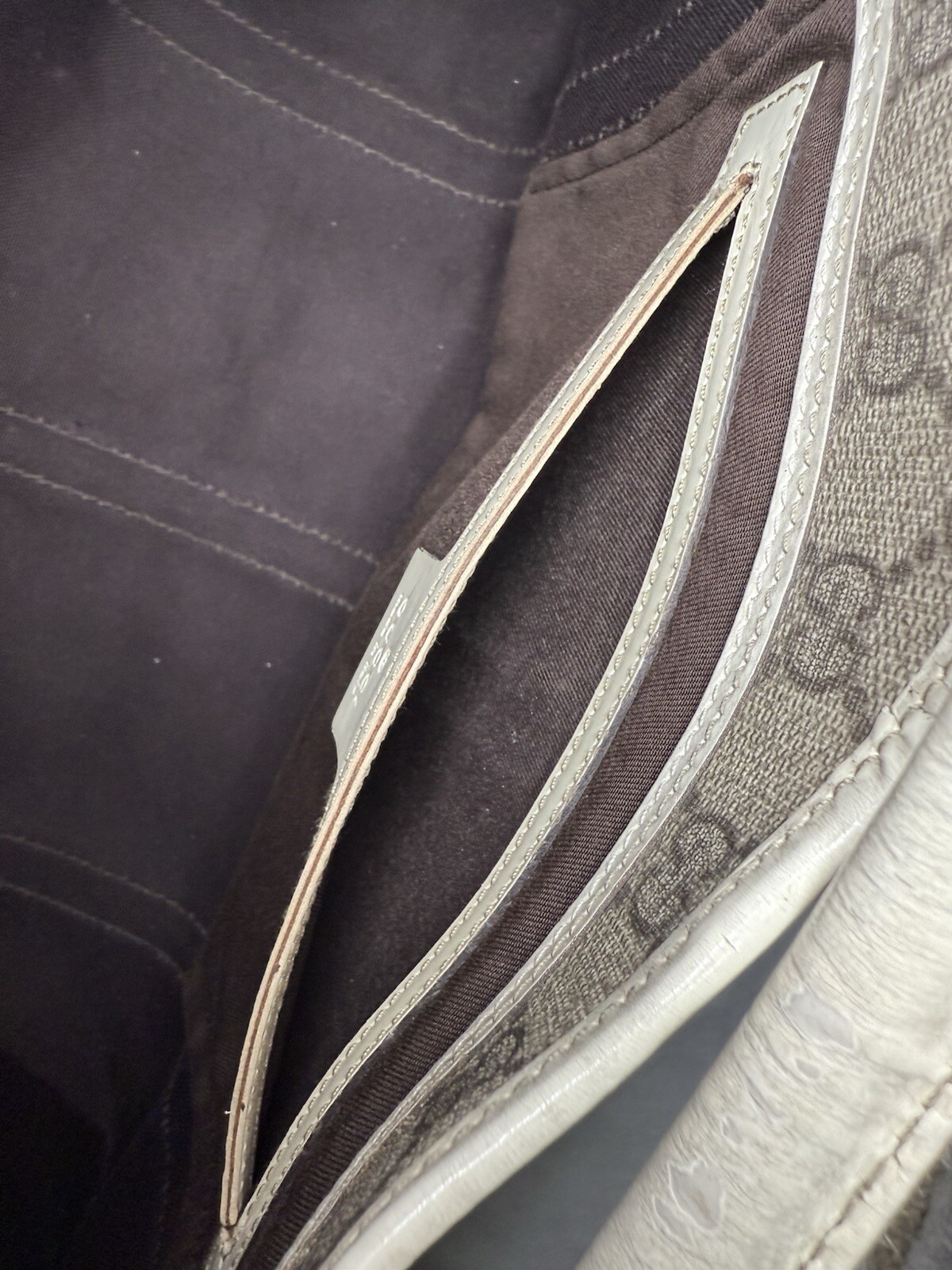 Gucci White/Beige GG Supreme Canvas and Patent Leather Joy Shoulder Hobo Bag Y2K