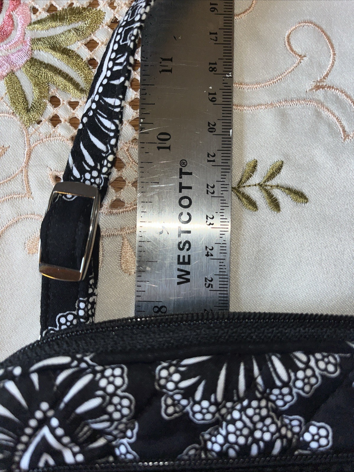 Vera Bradley Blanco Bouquet Mini Hipster Crossbody Bag