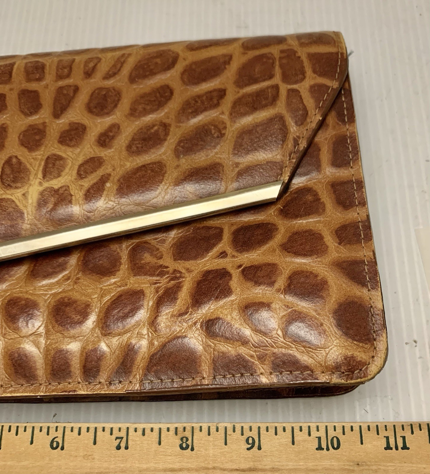 Vtg. Leather Alligator Embossed Envelope Style Purse Korea